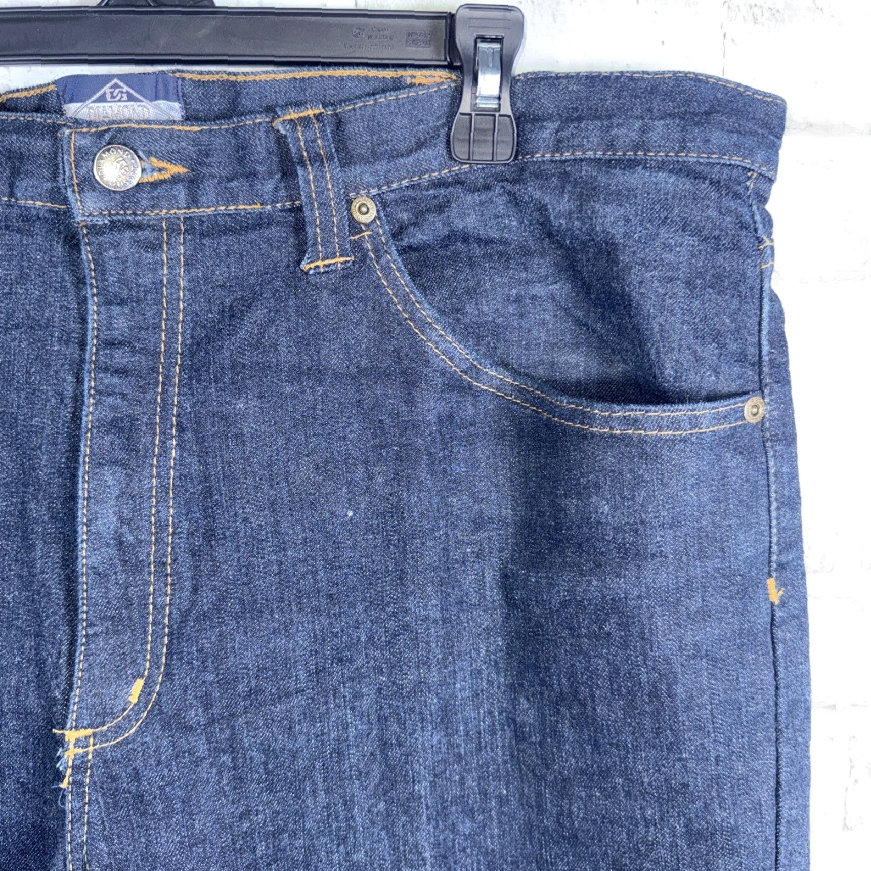 Vintage Diamond Guesset Jeans Men Straight Inseam 34 Dark Blue 38x34 Jeans Mens Style Straight Leg Denim Shirt? Size US 38 / EU 54 - 2 Thumbnail