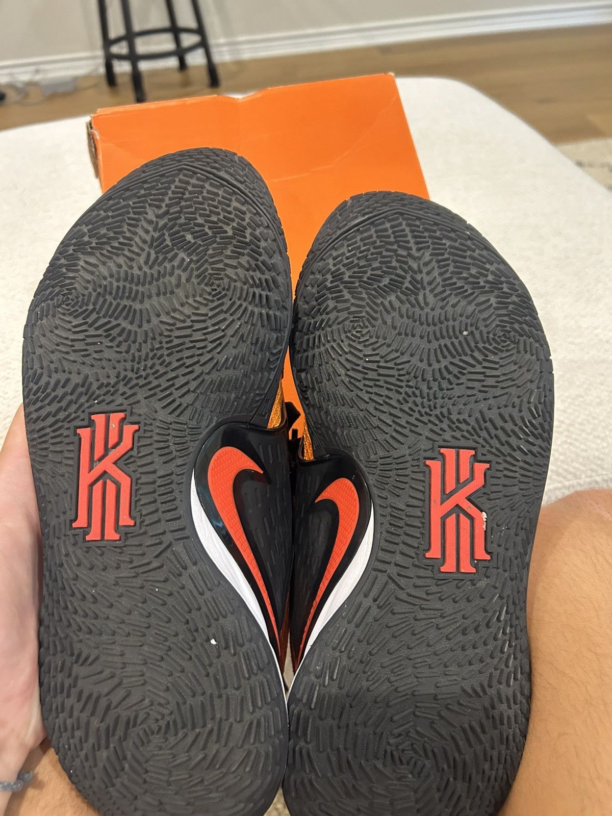 Nike Kyrie Low 2 Sunset Size US 11.5 / EU 44-45 - 7 Thumbnail
