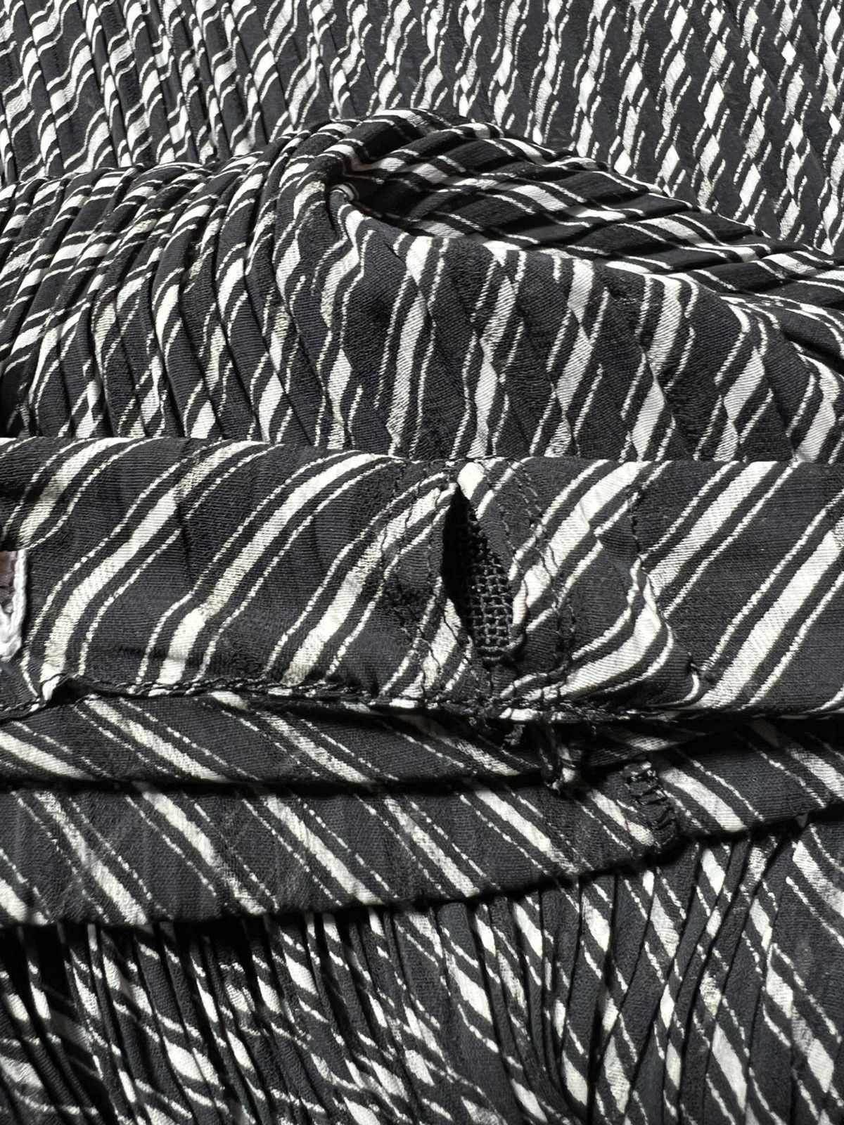 Issey Miyake Issey Miyake Pleats Please Midi Skirts Size 30" / US 8 / IT 44 - 9 Thumbnail