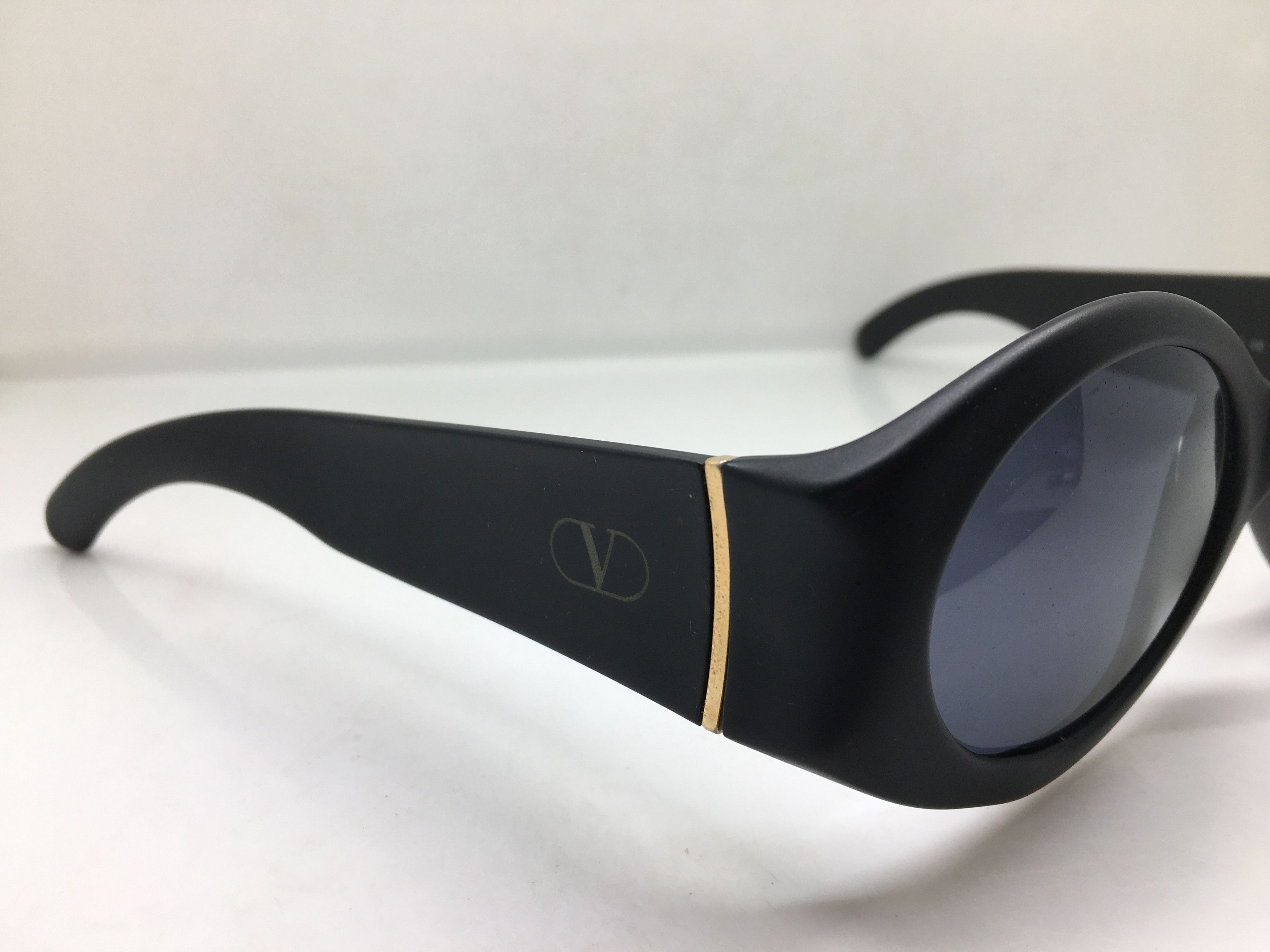 Valentino Vintage Valentino V5015 Sunglasses Frame Italy Size ONE SIZE - 1 Thumbnail