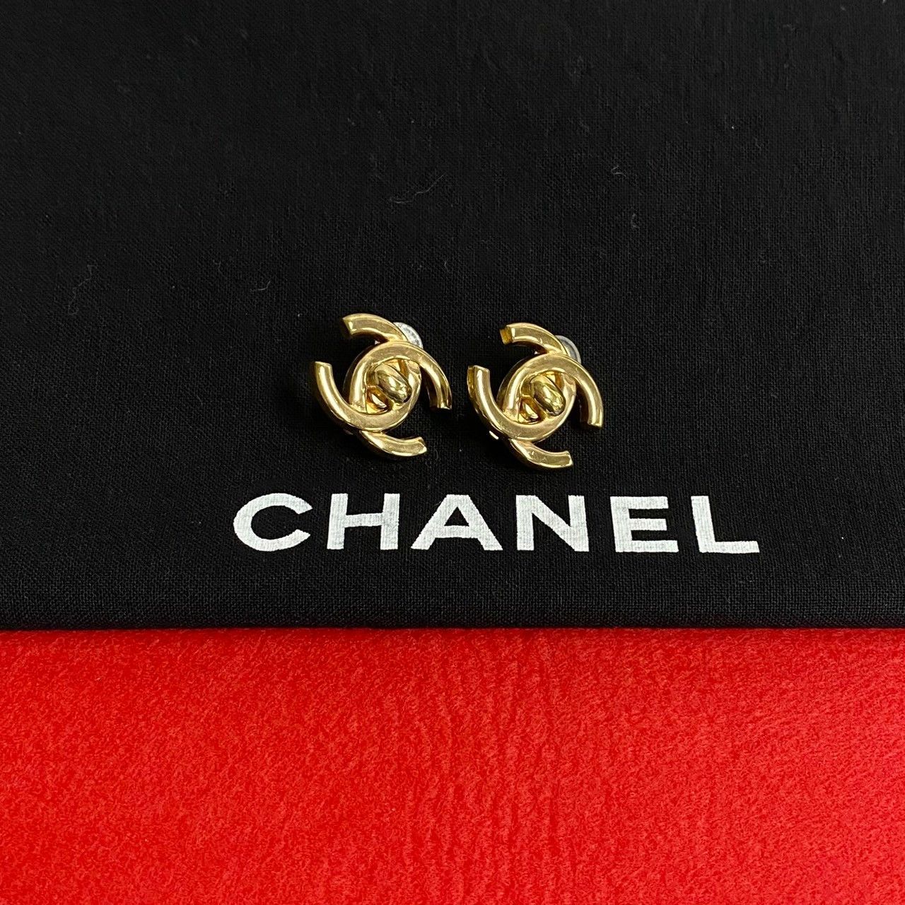 Chanel Chanel Chanel Coco Mark Earrings Metal Earrings Size ONE SIZE - 1 Thumbnail