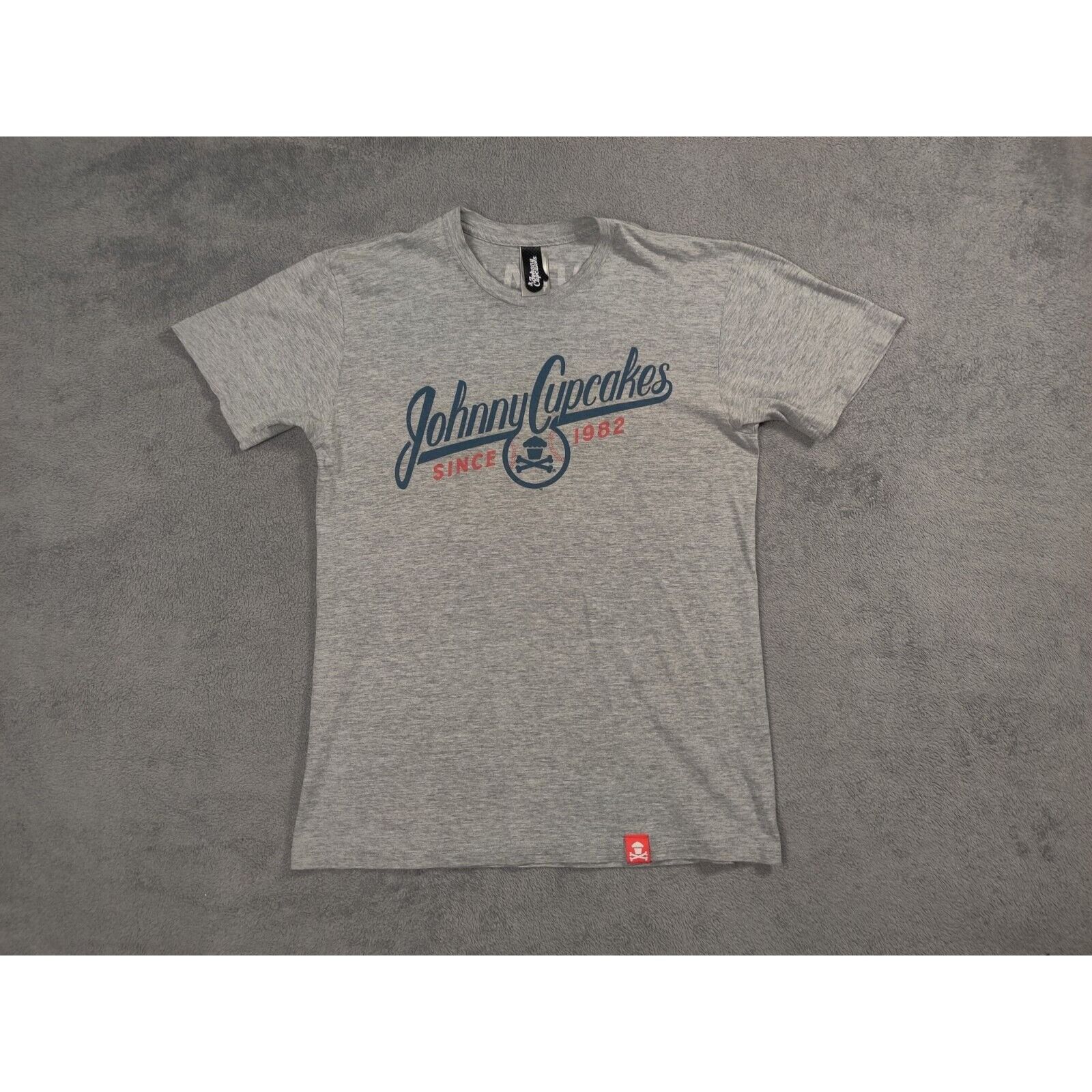 Johnny Cupcakes Johnny Cupcakes Shirt Adult Mens Medium Gray Blue Spell Out Size US M / EU 48-50 / 2 - 1 Thumbnail