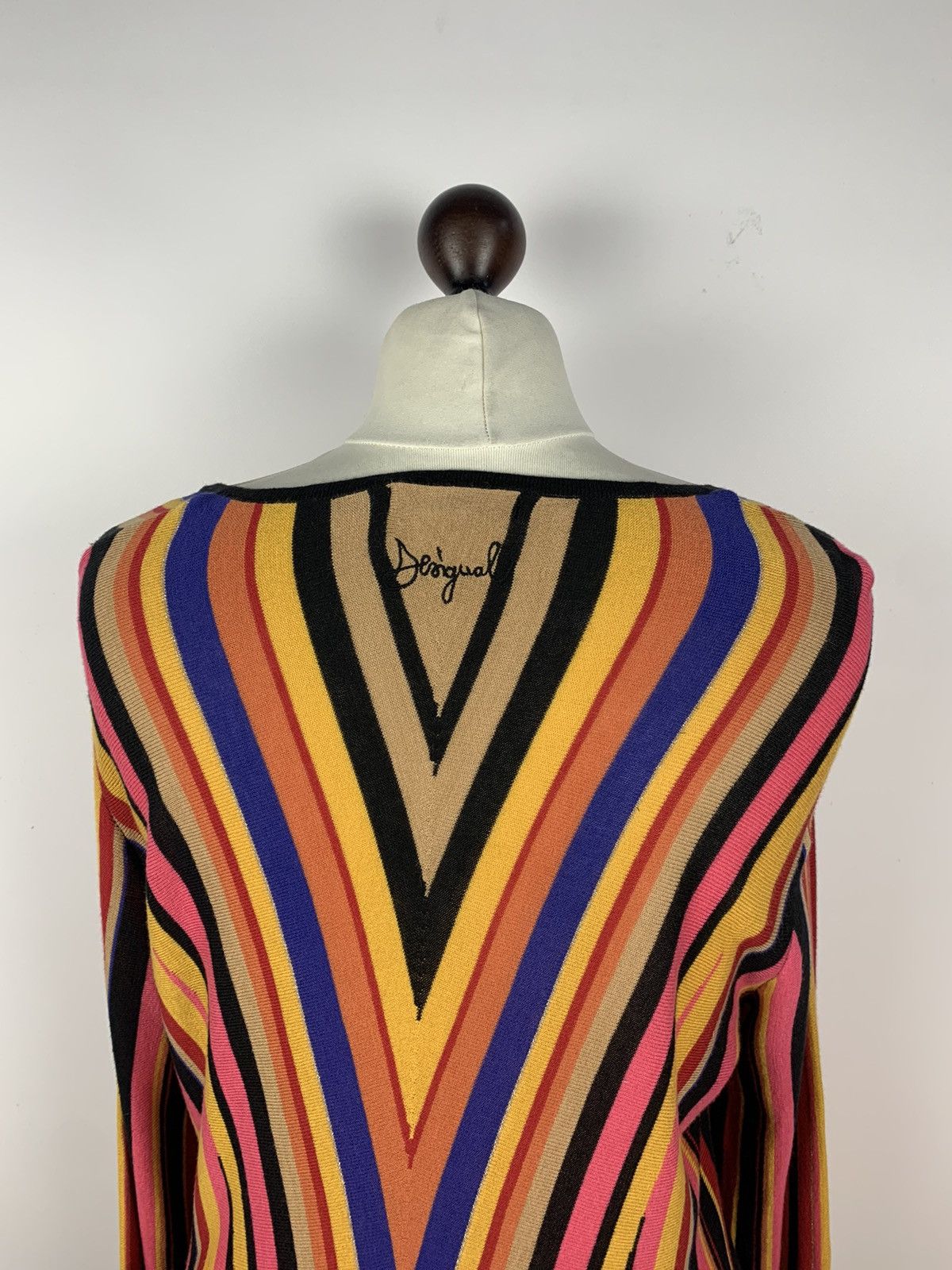 Desigual Women’s Desigual Striped V-Neck Knit Sweater Size L Y2K Art Size L / US 10 / IT 46 - 5 Thumbnail