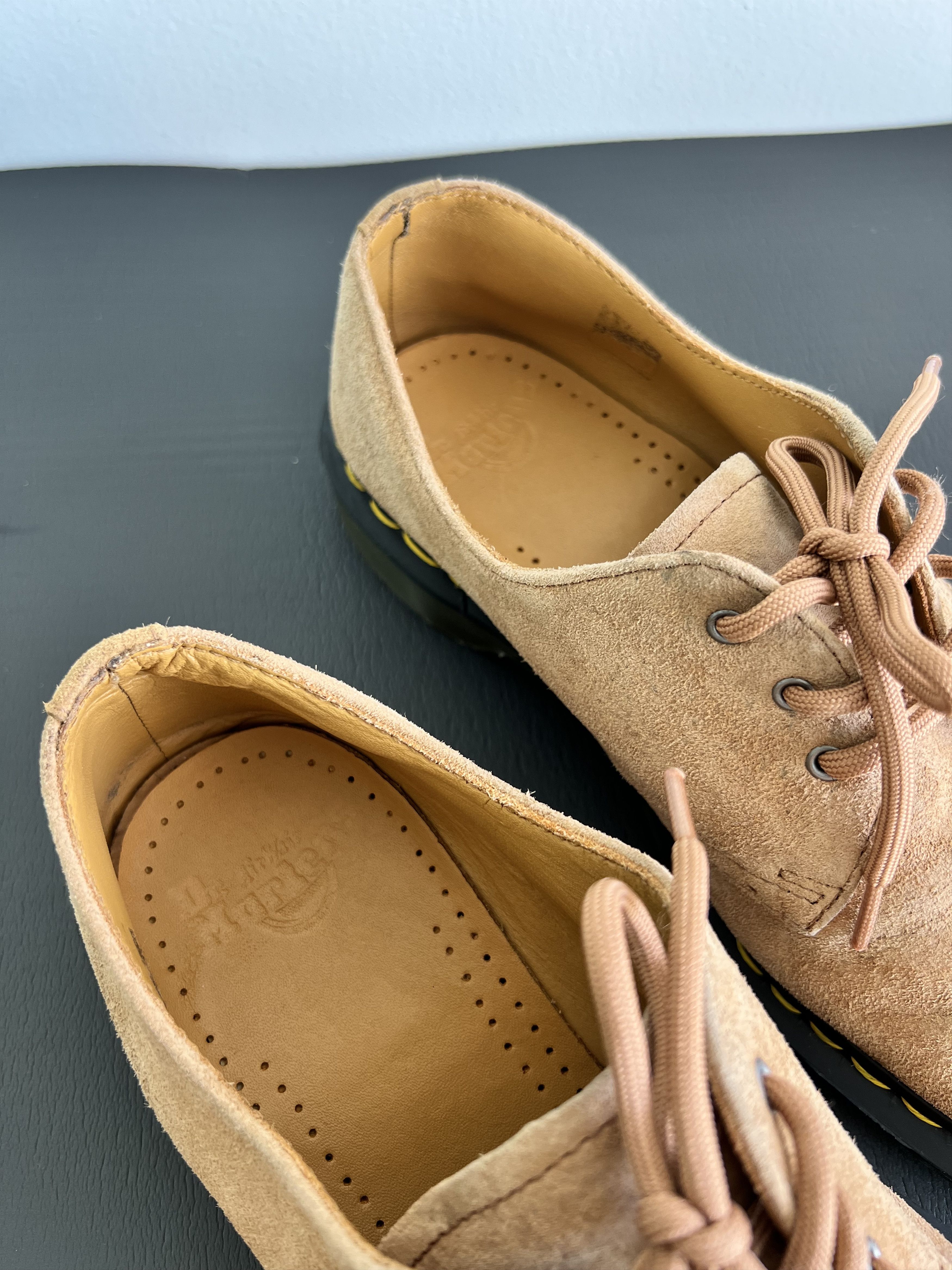 Dr. Martens Tan suede Dr. Martens 1461 Oxford shoes Size US 9 / EU 42 - 7 Thumbnail