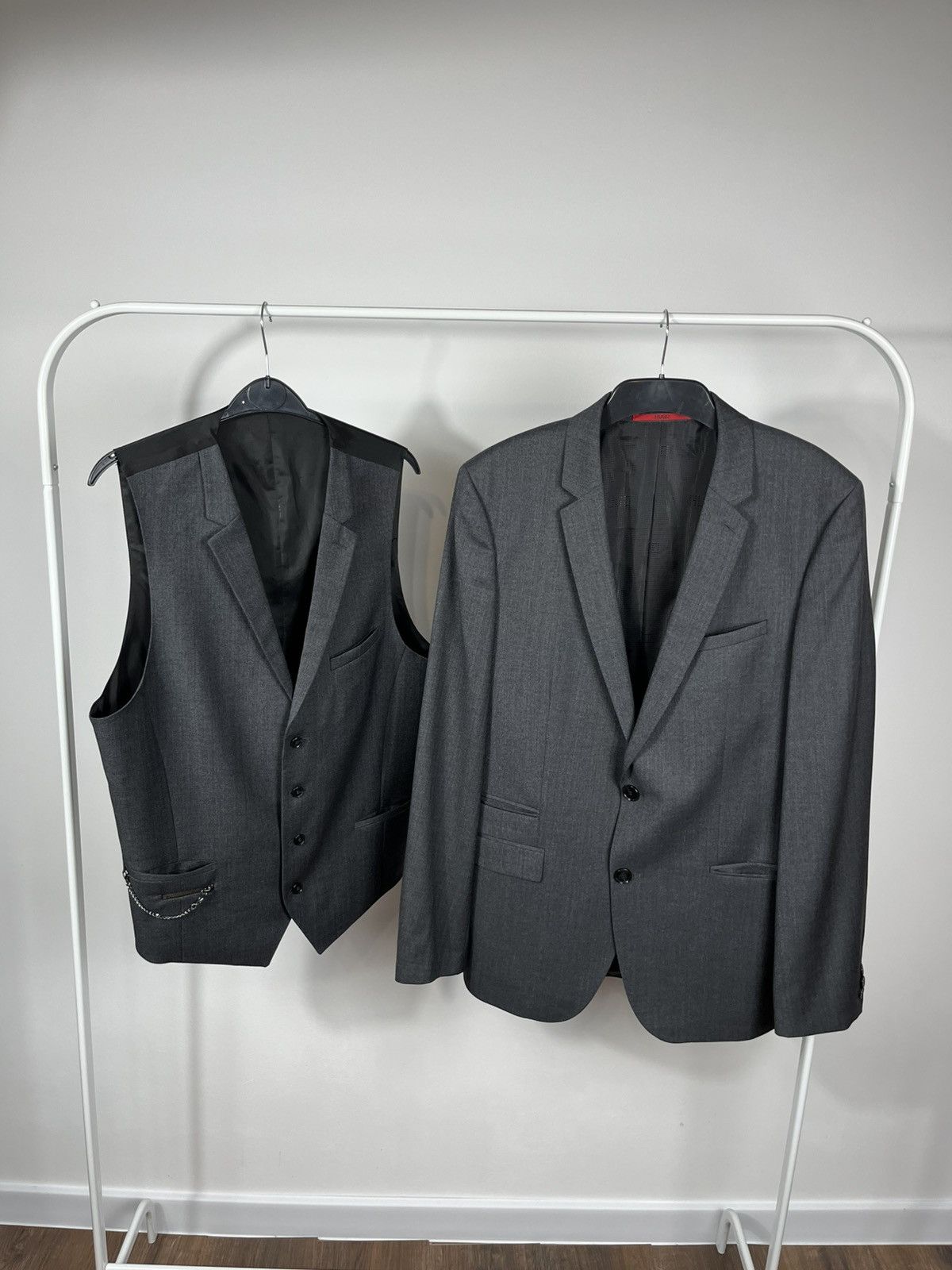 Hugo Boss Hugo Boss wool blazer and vest set gray, size 40L (M/L) Size 40L - 1 Thumbnail