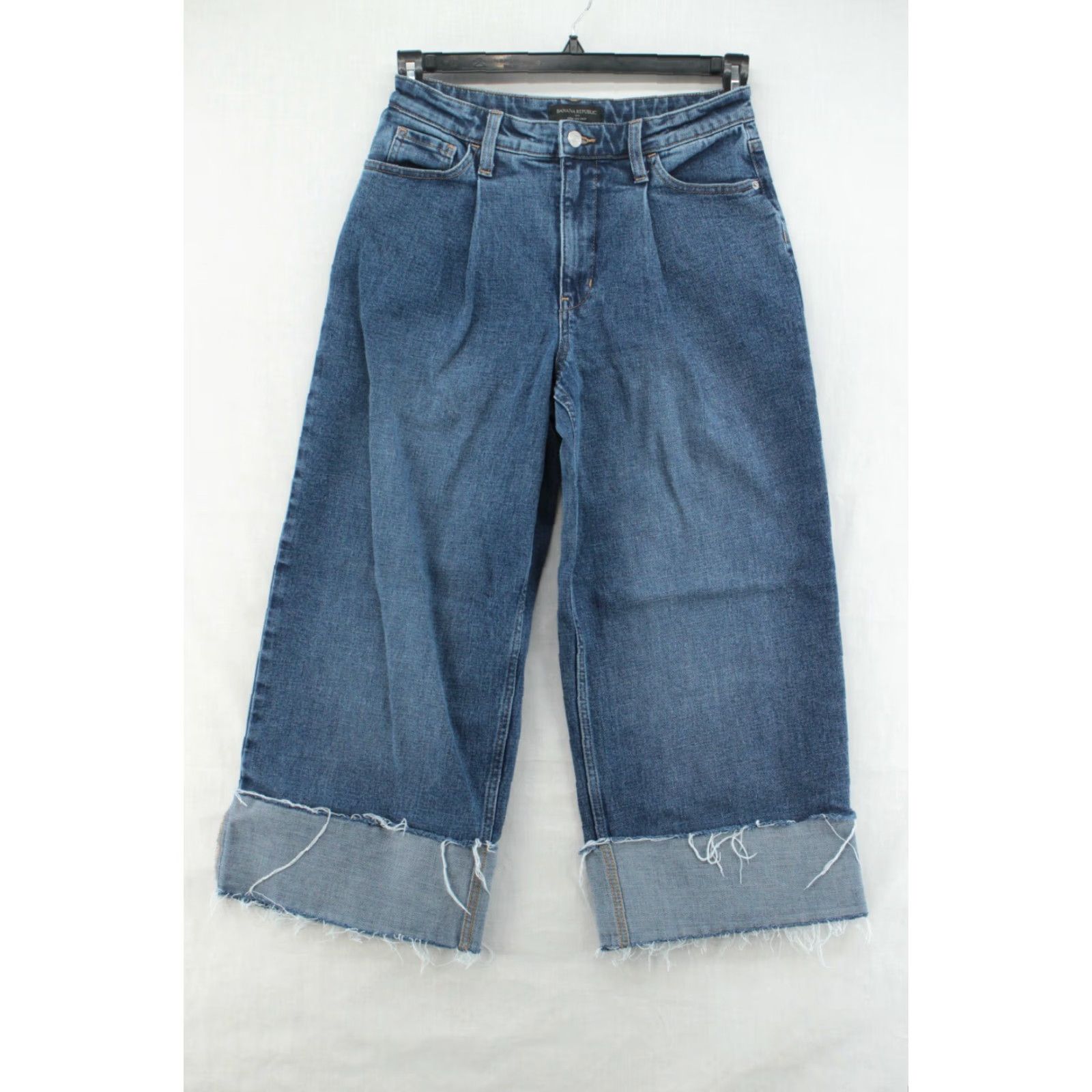 Banana Republic VINTAGE Banana Republic Baggy Cuffed Crop Jeans Size 26 Blue Street wear Wide Leg Frayed Size 26" / US 2 / IT 38 - 2 Thumbnail