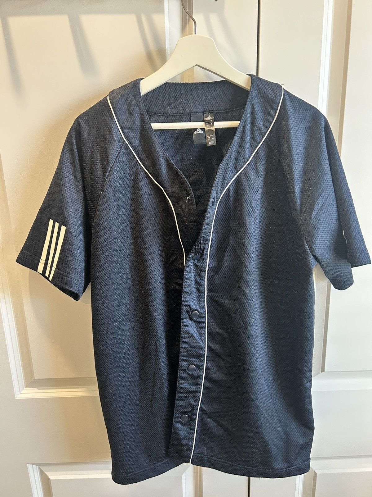 Adidas Adidas plain jersey shirt. Size US L / EU 52-54 / 3 - 2 Thumbnail