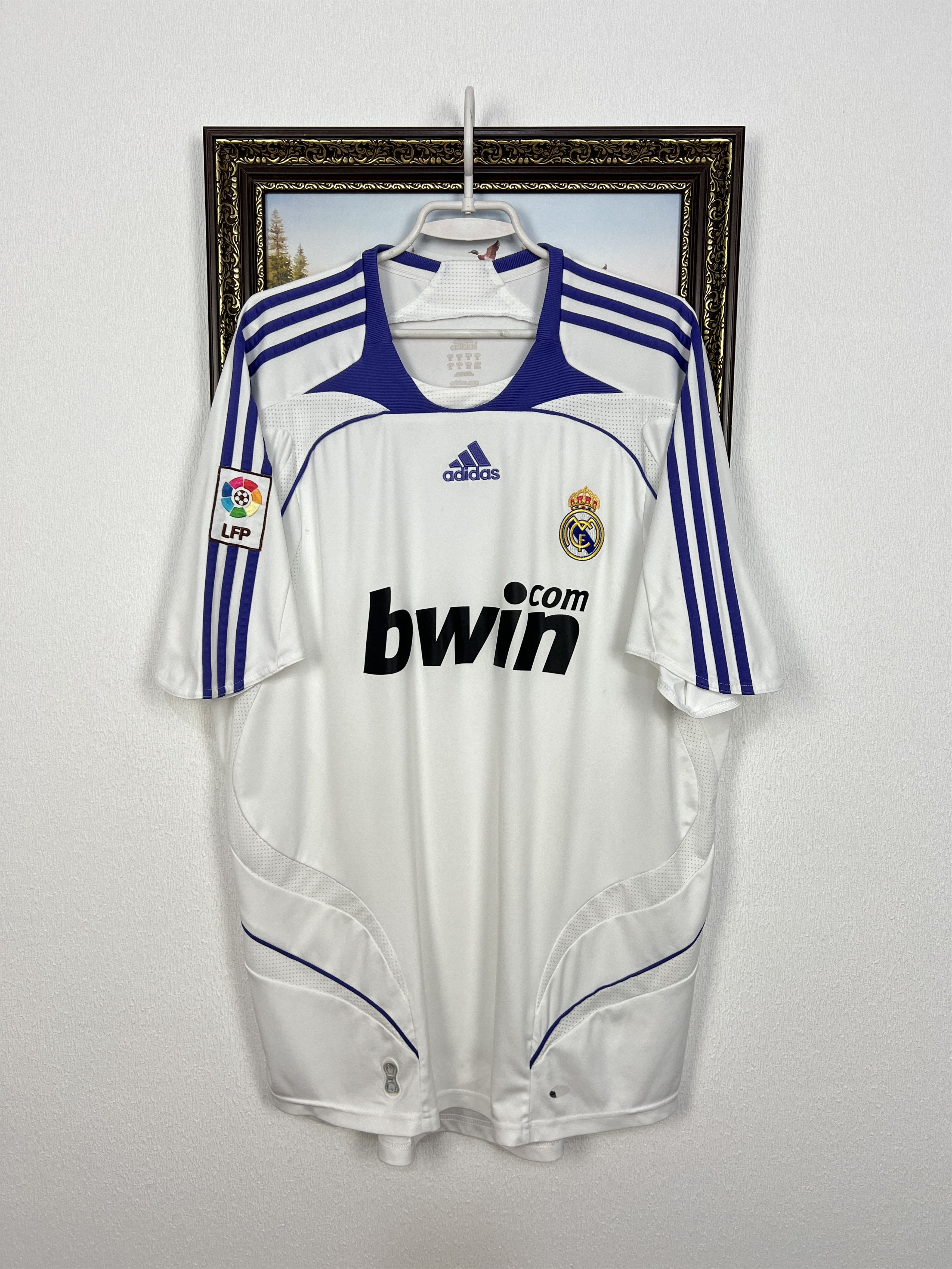 Adidas Real Madrid Home football shirt 2007 Soccer Adidas Size US XL / EU 56 / 4 - 1 Thumbnail