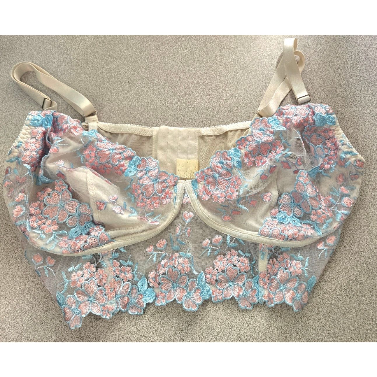 Other Fruit of The Loom Black White Sports Bra Size 36 6 Pk NWT Size XL / US 12-14 / IT 48-50 - 1 Thumbnail