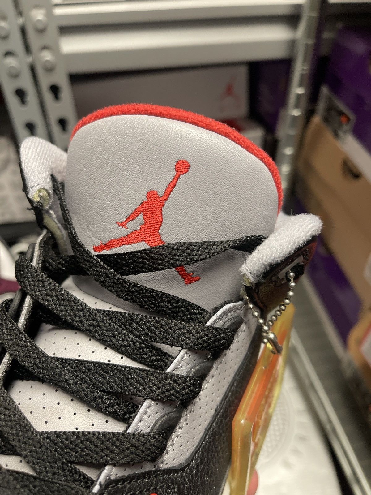Jordan Brand Size 9.5 - Jordan 3 Retro OG Mid Black Cement Very Clean! Size US 9.5 / EU 42-43 - 13 Thumbnail