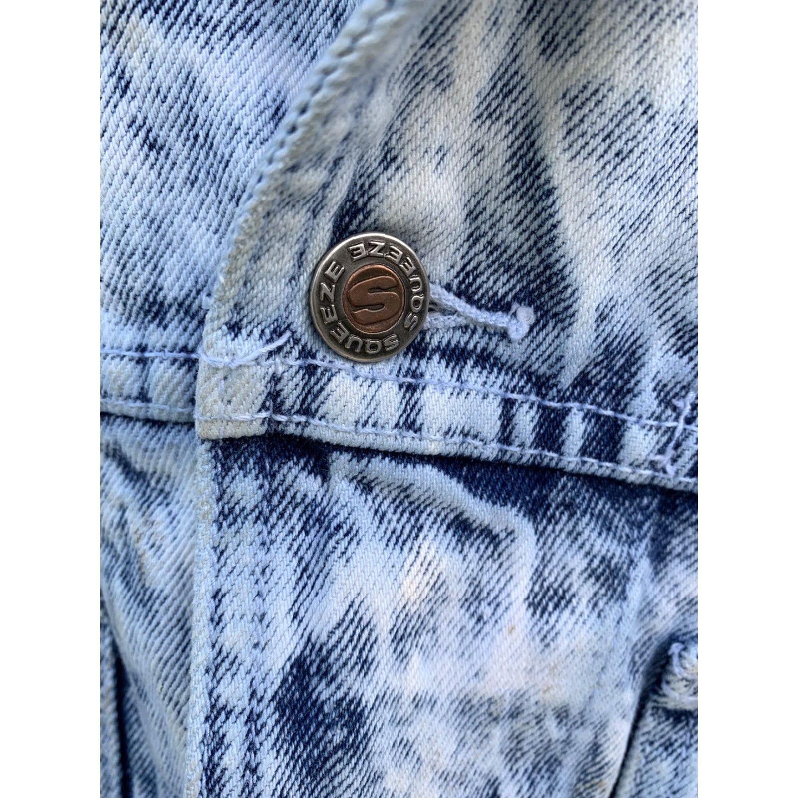 Vintage VINTAGE Squeeze Denim Ice Aged Jeans Jacket Blue 80s 90s Style Acid Wash Size L Grunge Mens Womens Boys Girls Denim Jacket Jeans Size US 33 - 7 Thumbnail