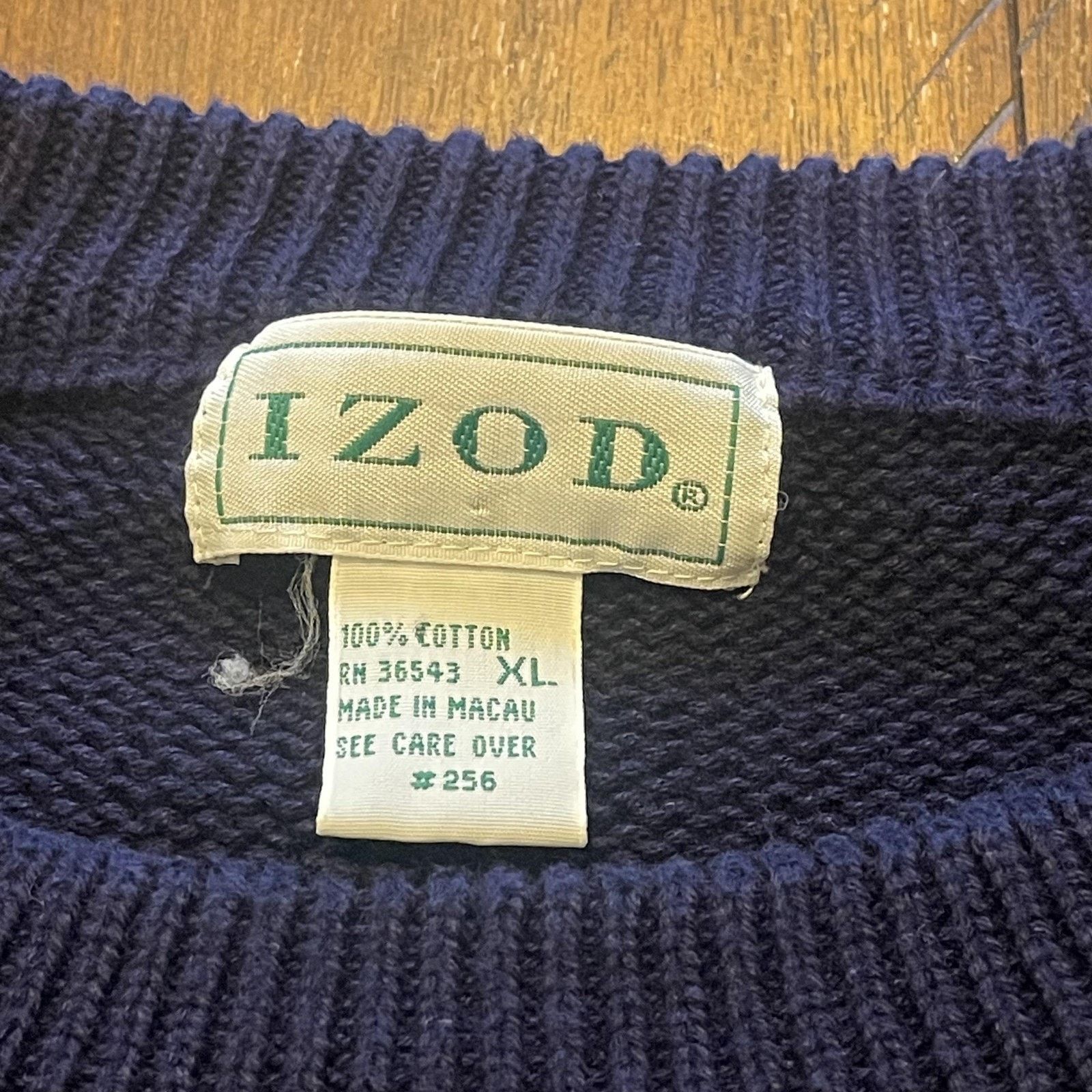 Izod Izod Sweater XL Golf Embroidered Pullover 100% Vintage 90s Size US XL / EU 56 / 4 - 5 Thumbnail