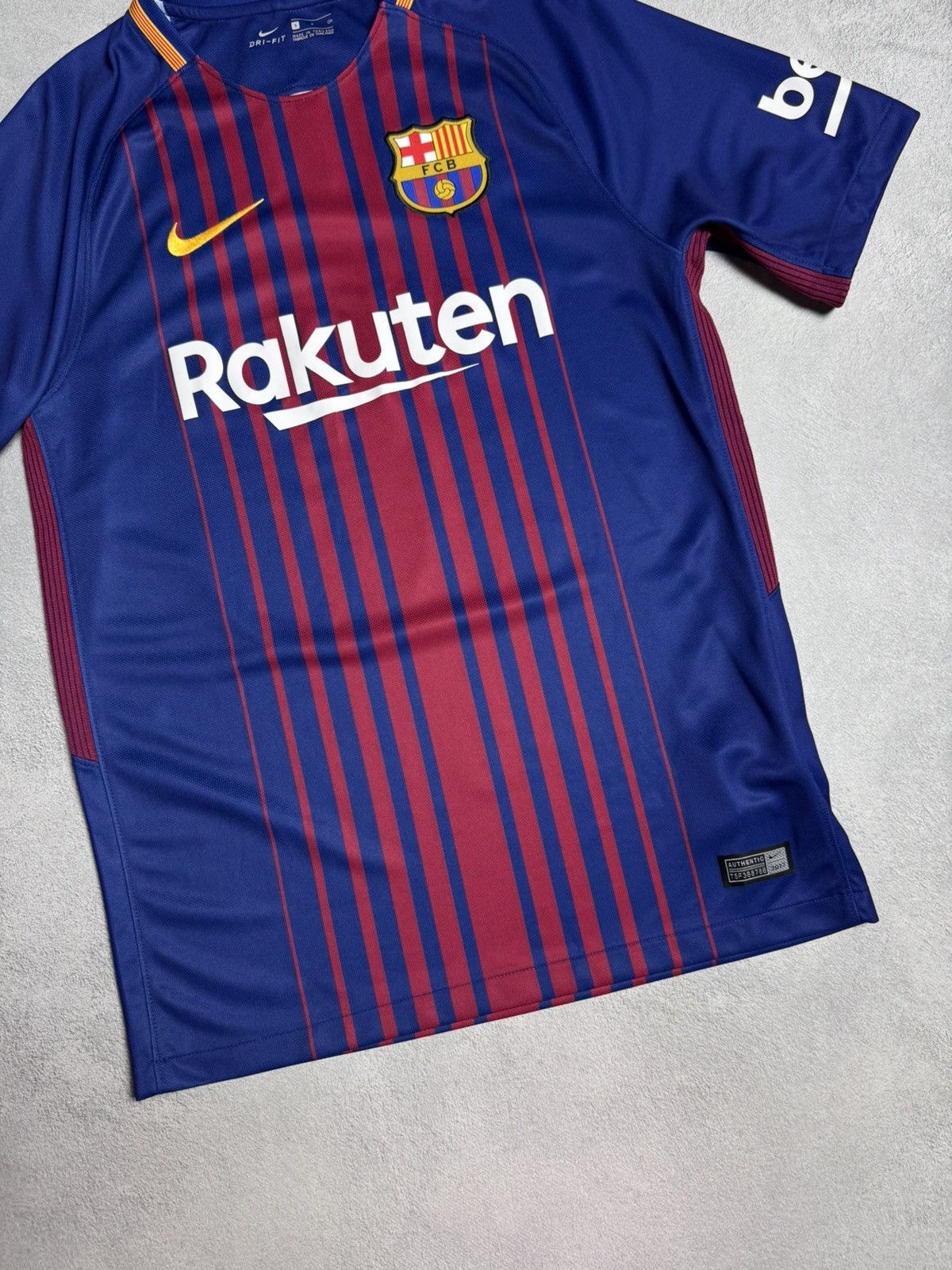 Nike Barcelona 2017 2018 Home Shirt Soccer Jersey Nike #10 Messi Size US S / EU 44-46 / 1 - 8 Thumbnail
