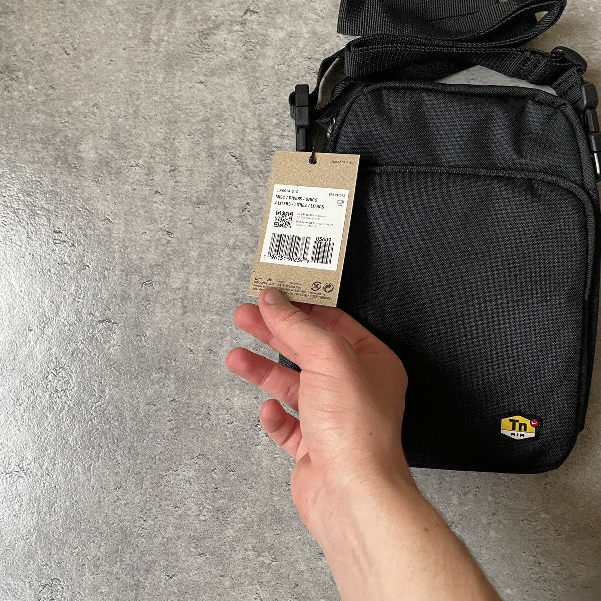 Nike × Vintage NWT Nike Tn Shoulder/Crossbody Messenger Bag Size ONE SIZE - 2 Thumbnail