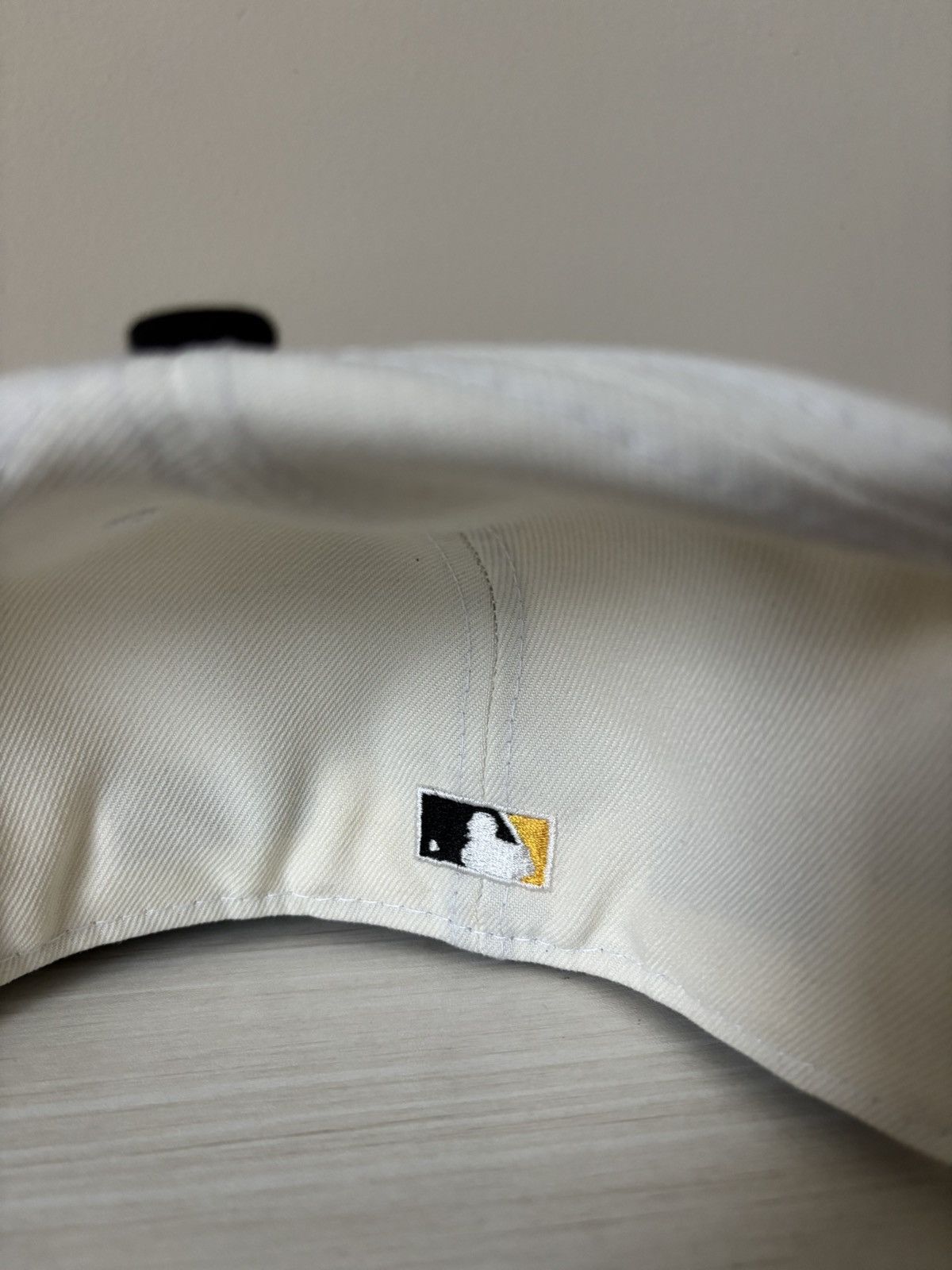 Hat Club Pittsbrugh Pirates Fitted Size 7 1/2 Hatclub Size ONE SIZE - 4 Thumbnail