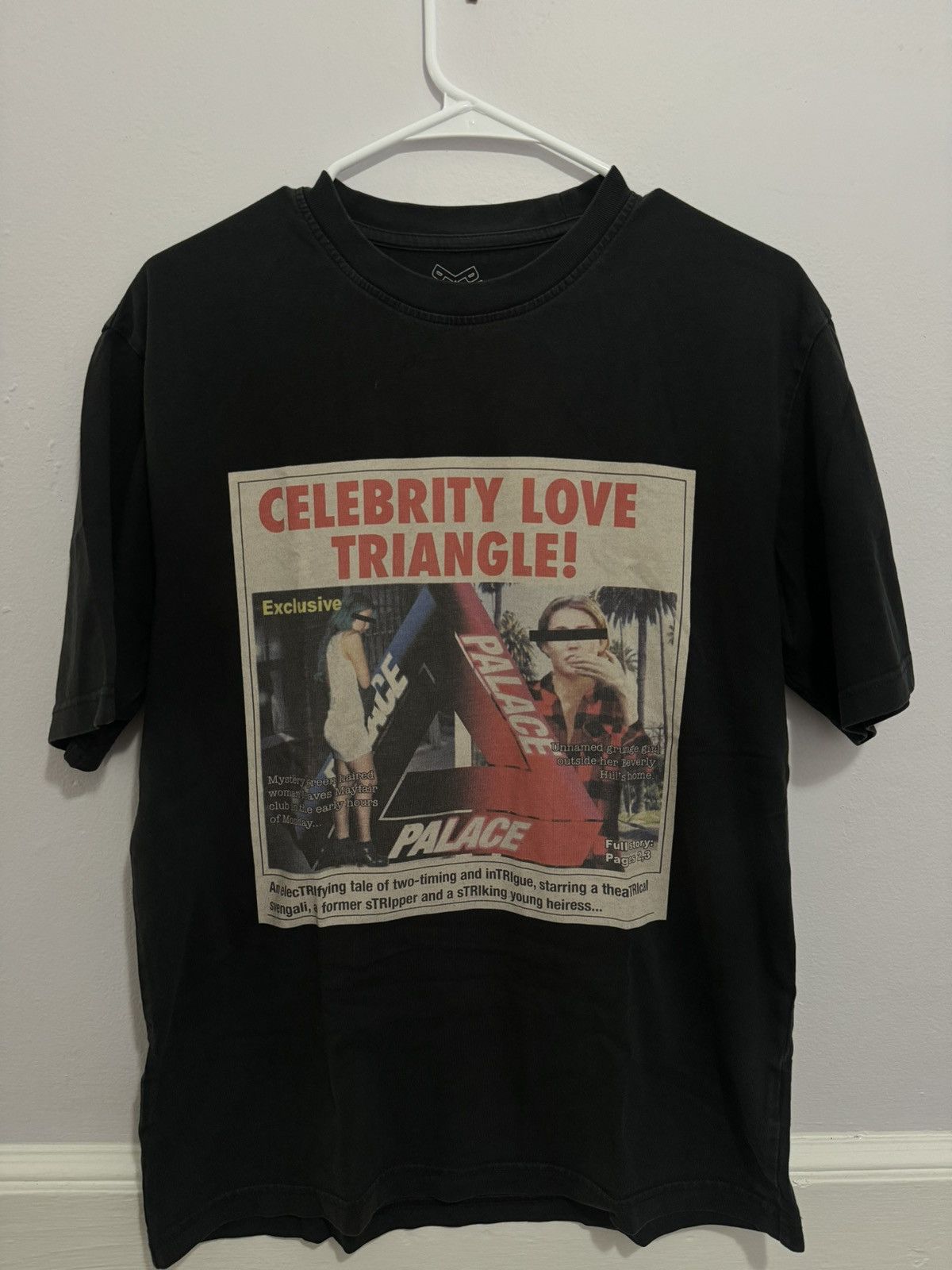 Palace Palace Celebrity Love Triangle Tee Size US M / EU 48-50 / 2 - 5 Thumbnail