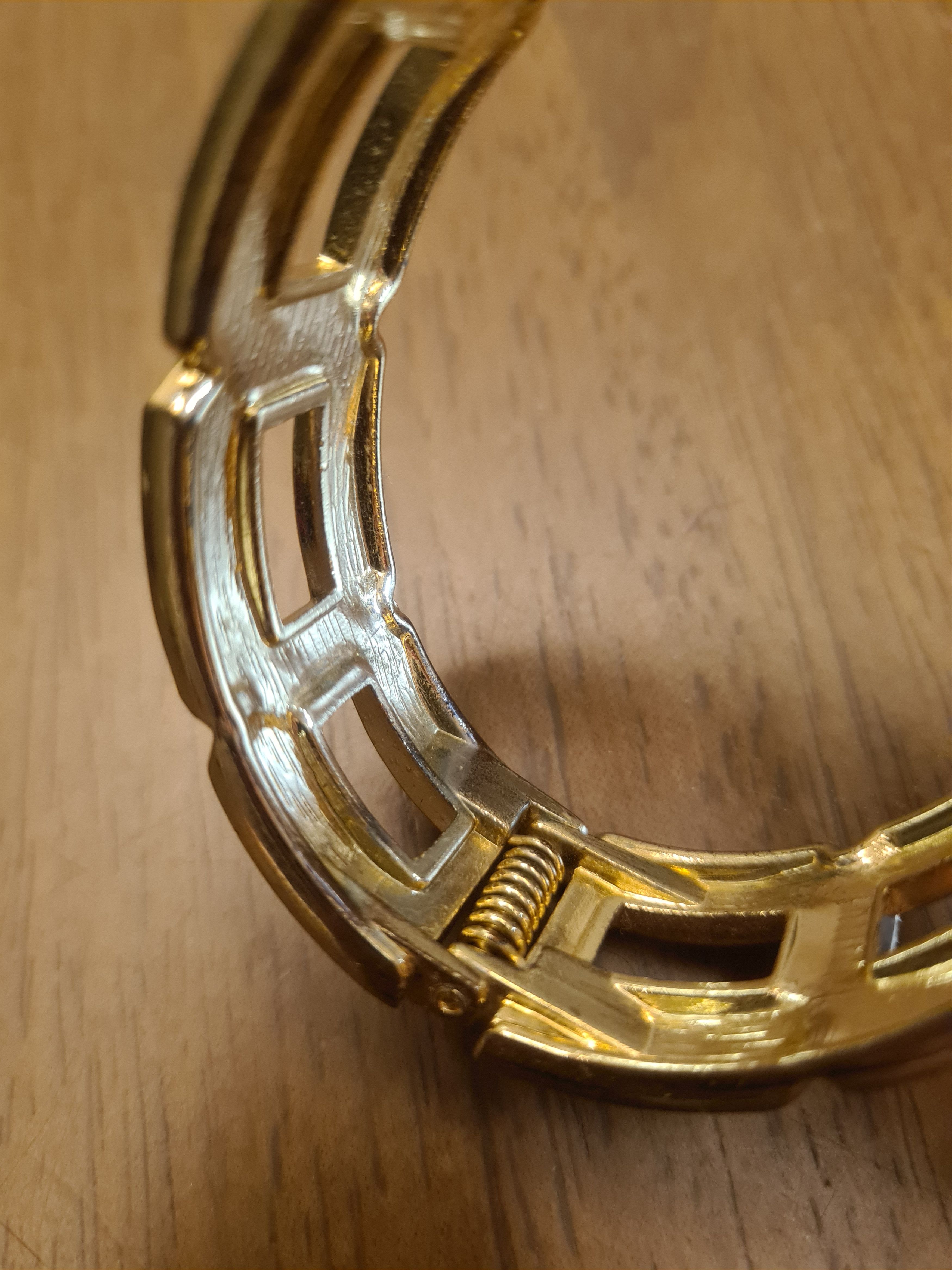 Armani Exchange Armani exchange white enamel gold hinge bracelet Size ONE SIZE - 3 Thumbnail