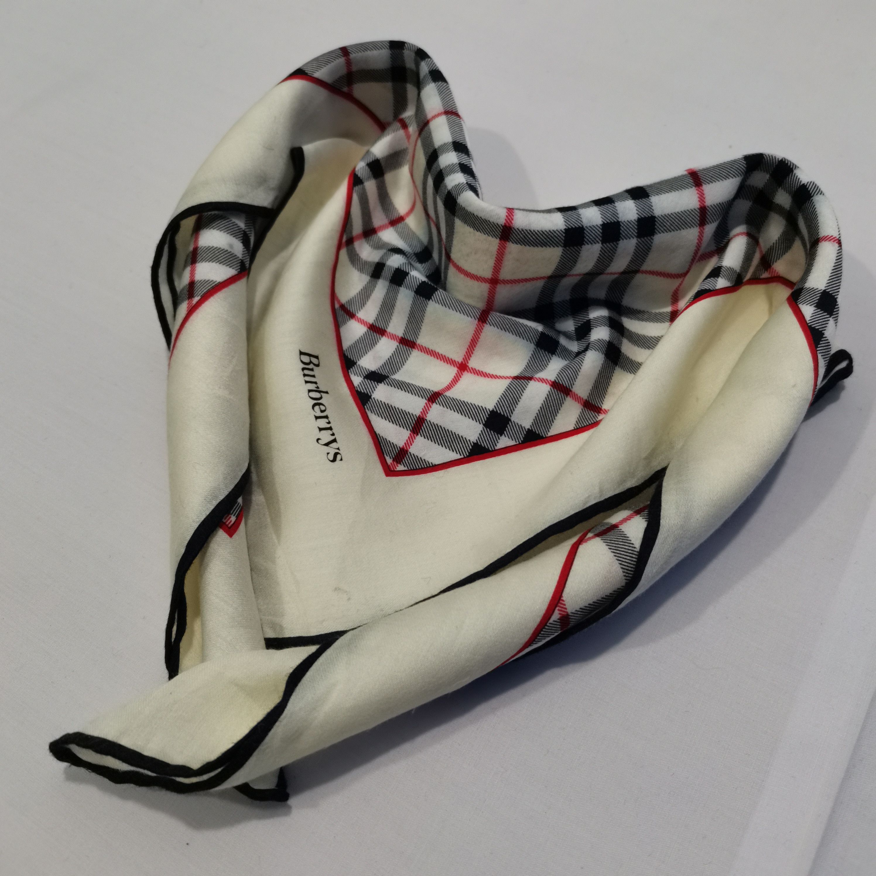 BURBERRY HANDKERCHIEF/ BANDANA/ SCARF