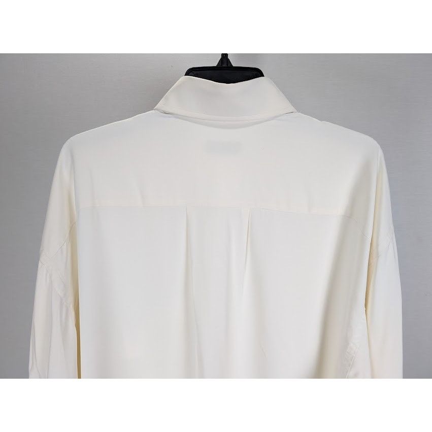 Tom Ford o1rshd1 Shirt in Off White Size US S / EU 44-46 / 1 - 12 Thumbnail
