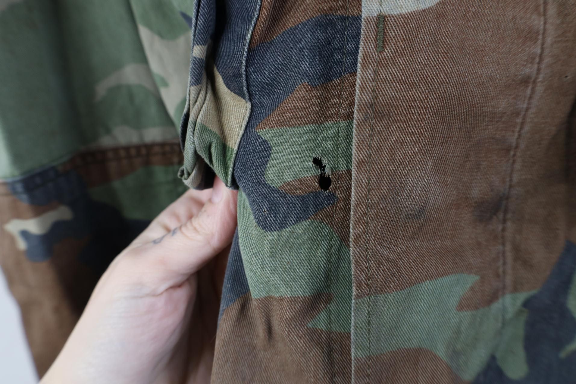 Vintage Vintage 80s USGI Long Woodland Camouflage Combat Coat Jacket Size US M / EU 48-50 / 2 - 5 Thumbnail