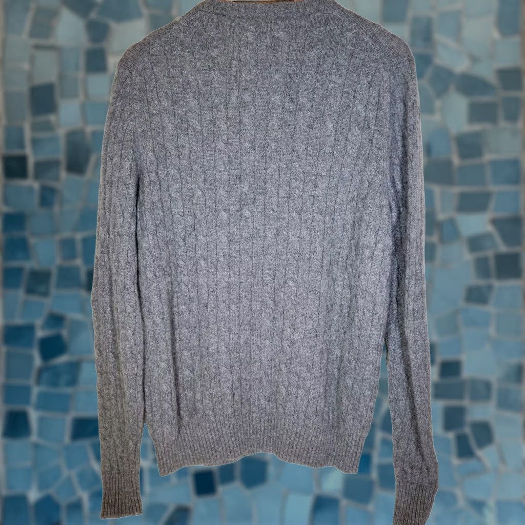 Vintage Elliot Mulryan 100% Cashmere Cable Knit Crew Neck Sweater Gray Men's L Sweatshirt? Pullover. Size US L / EU 52-54 / 3 - 1 Thumbnail