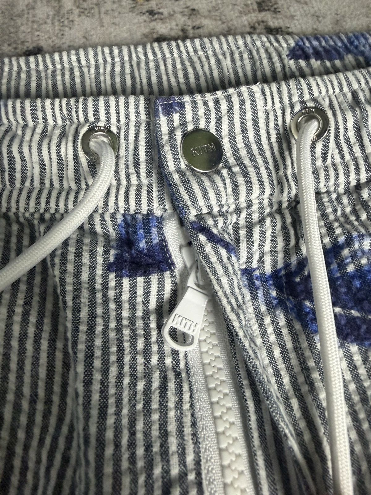 Kith Kith Seersucker Feather Flora Jogger Pants Size US 32 / EU 48 - 8 Thumbnail