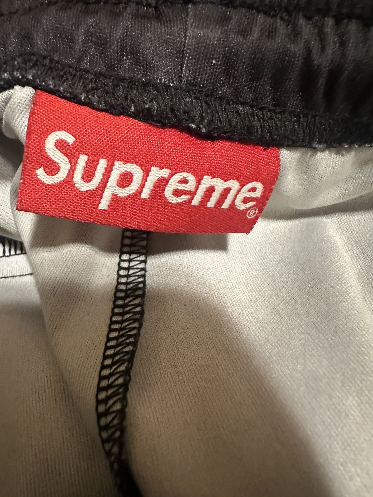 Supreme Supreme Arabic soccer shorts black XL Size US 36 / EU 52 - 3 Thumbnail