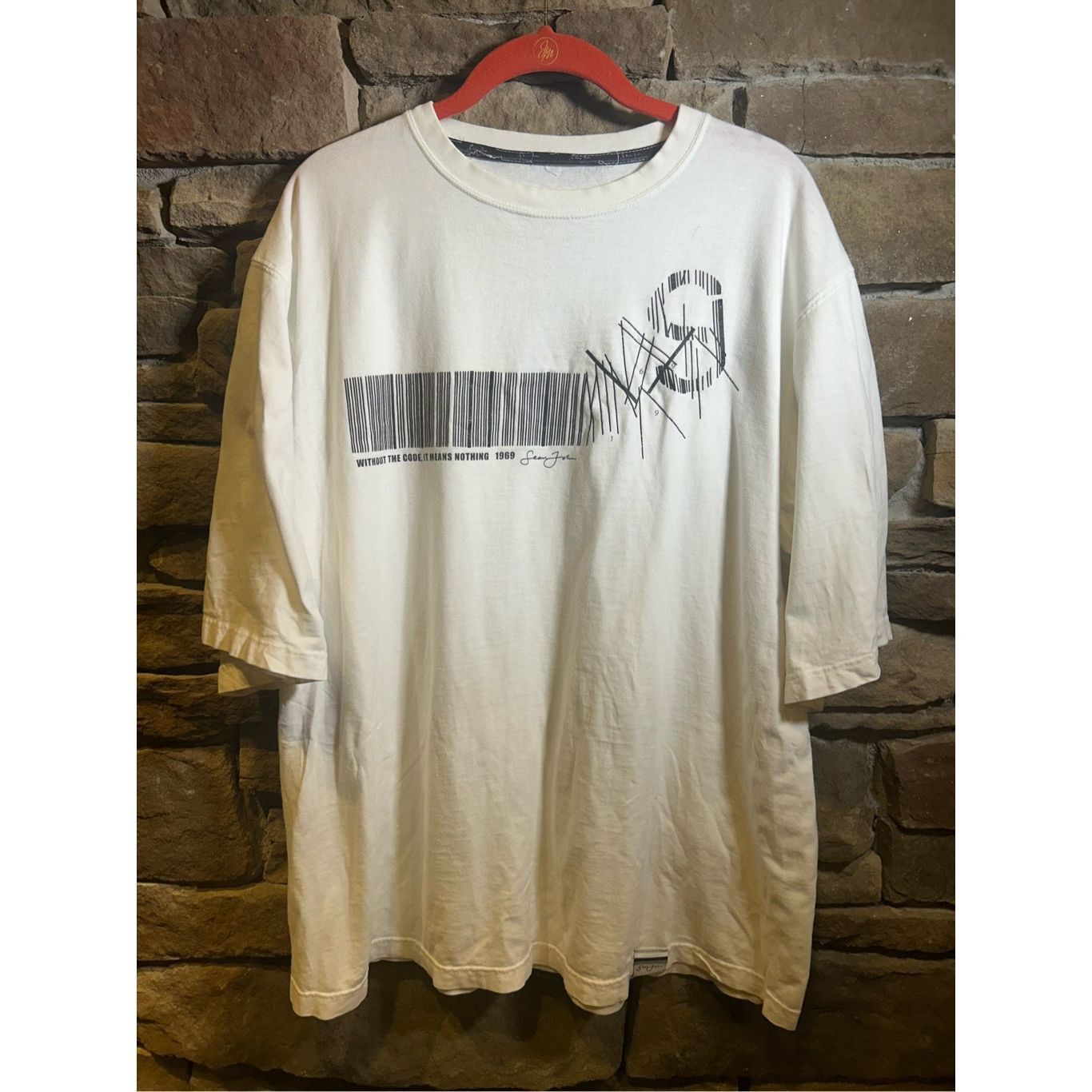 Vintage Vintage Y2K, Sean John White Black Surfer Tshirt Size US XL / EU 56 / 4 - 1 Thumbnail