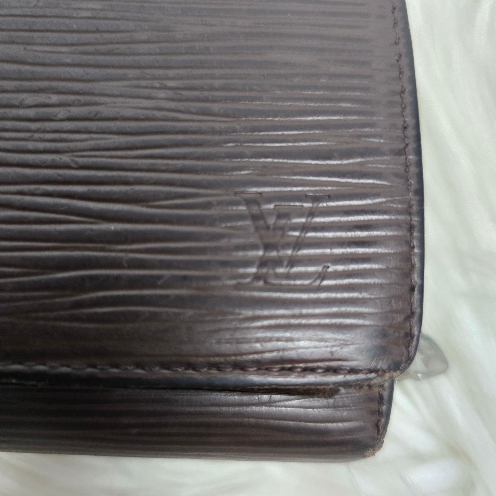 Louis Vuitton LOUIS VUITTON Epi Leather Wallet Porte Monnaie Bifold Brown Size ONE SIZE - 3 Thumbnail