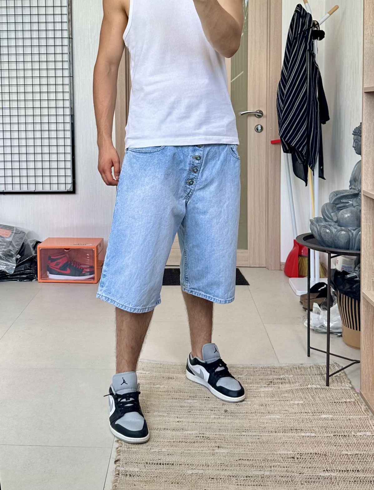 Levi's × Vintage Vintage 90’s Levi’s Black Tab Denim Shorts (38) Men long fit Size US 38 / EU 54 - 2 Thumbnail
