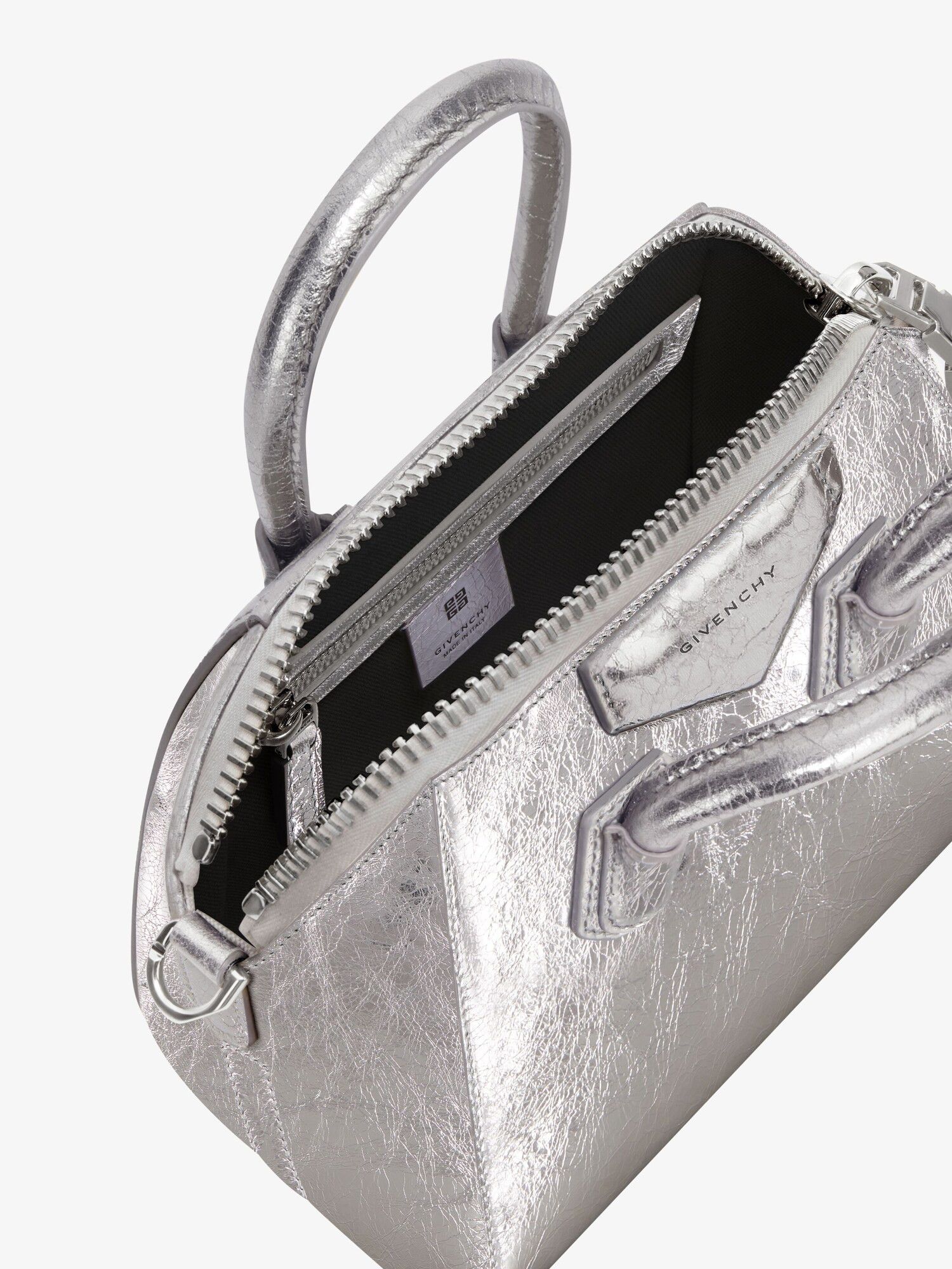 Givenchy o1w1db10825 Size: OS / Antigona Mini Bag in Silver Size ONE SIZE - 3 Thumbnail