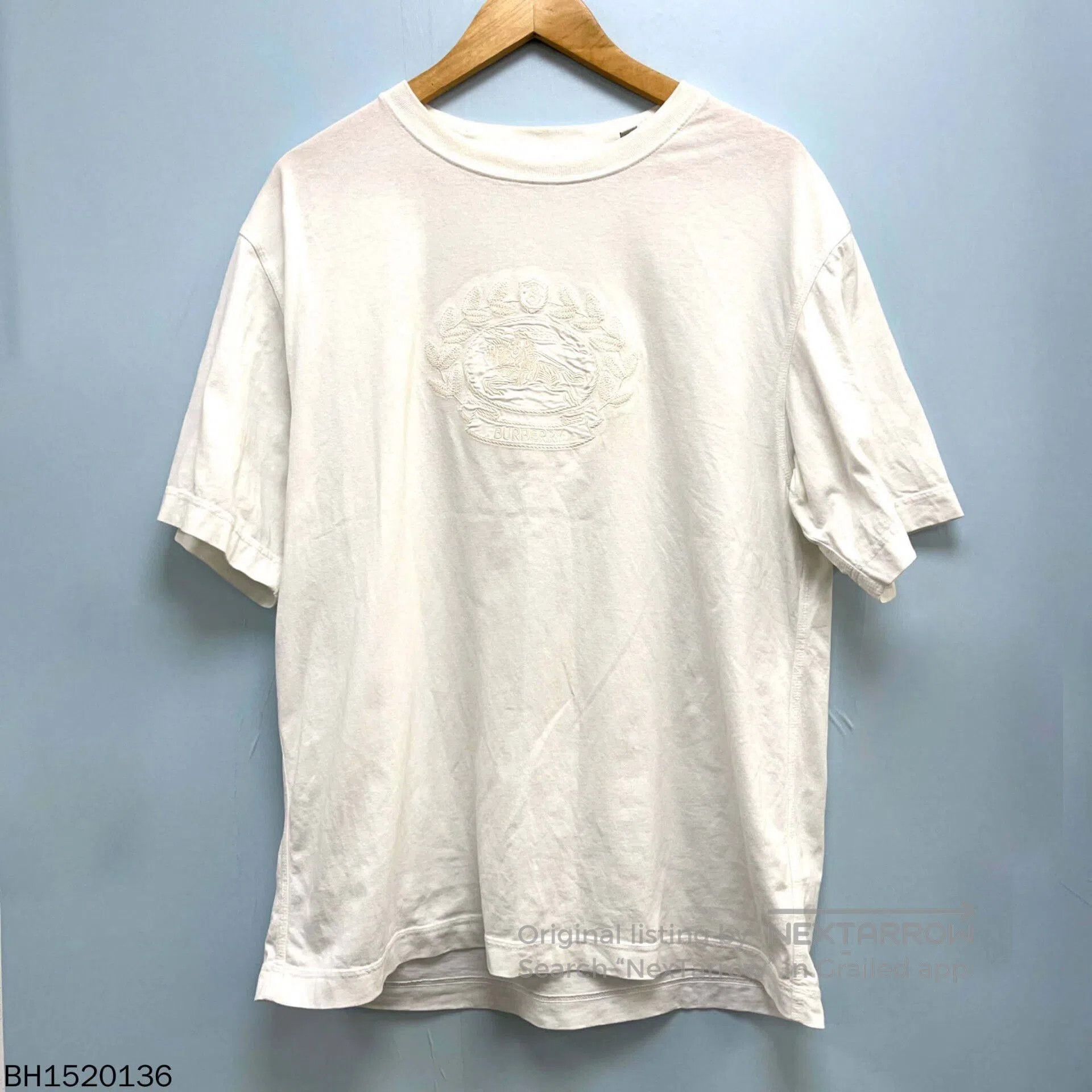 Burberry white embroidered short sleeve t-shirt L. Size US L / EU 52-54 / 3 - 1 Thumbnail