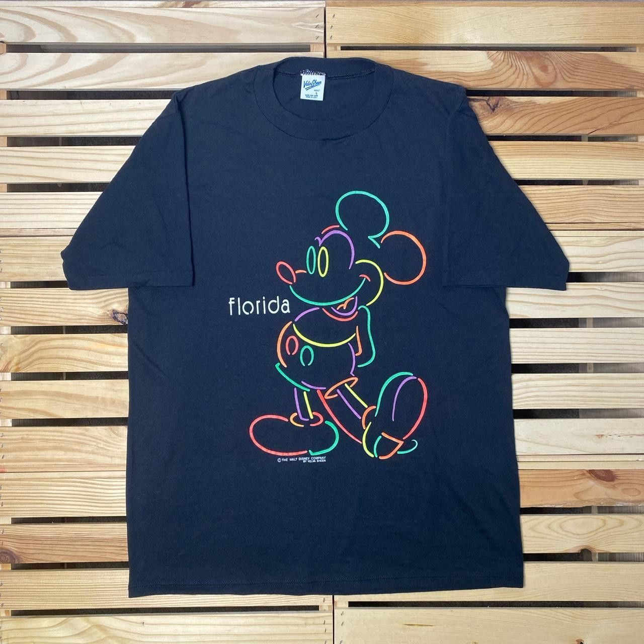 Velva Sheen Vintage Disney's Mickey Mouse Black Cartoon Tee Size Large Size US L / EU 52-54 / 3 - 1 Thumbnail