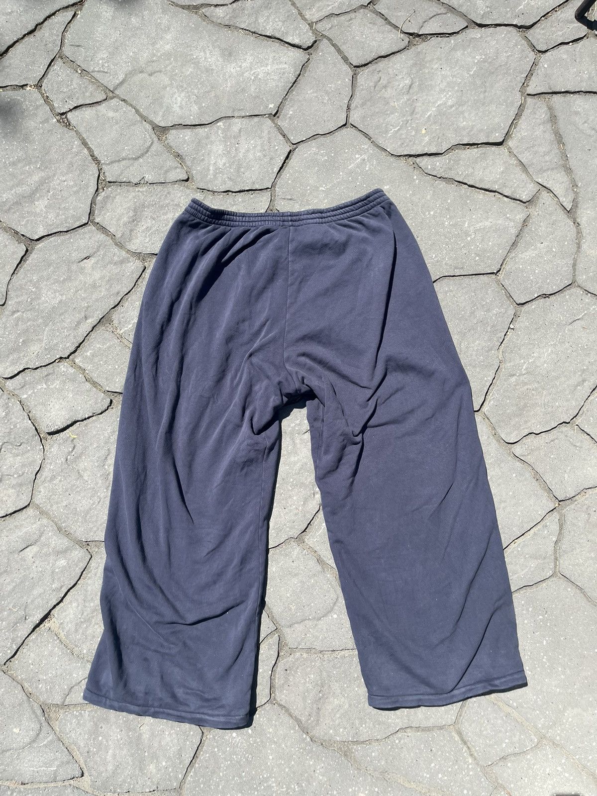 Yeezy Yeezy oversized baggy sweat pants Size US 38 / EU 54 - 2 Thumbnail
