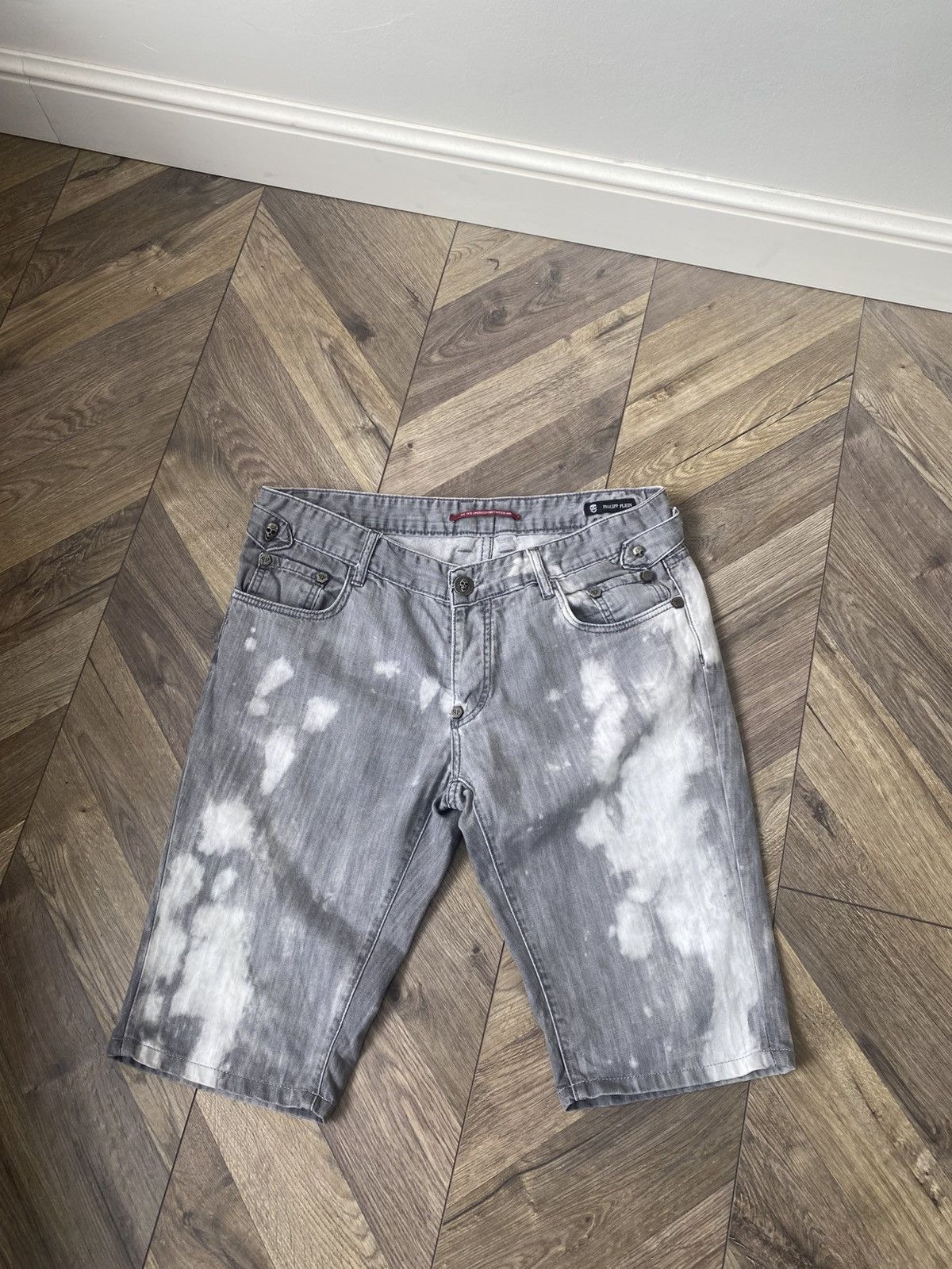 Designer × Philipp Plein × Vintage Vintage Philipp Plein Metal Logo Skull Gray Shorts Size US 34 / EU 50 - 3 Thumbnail