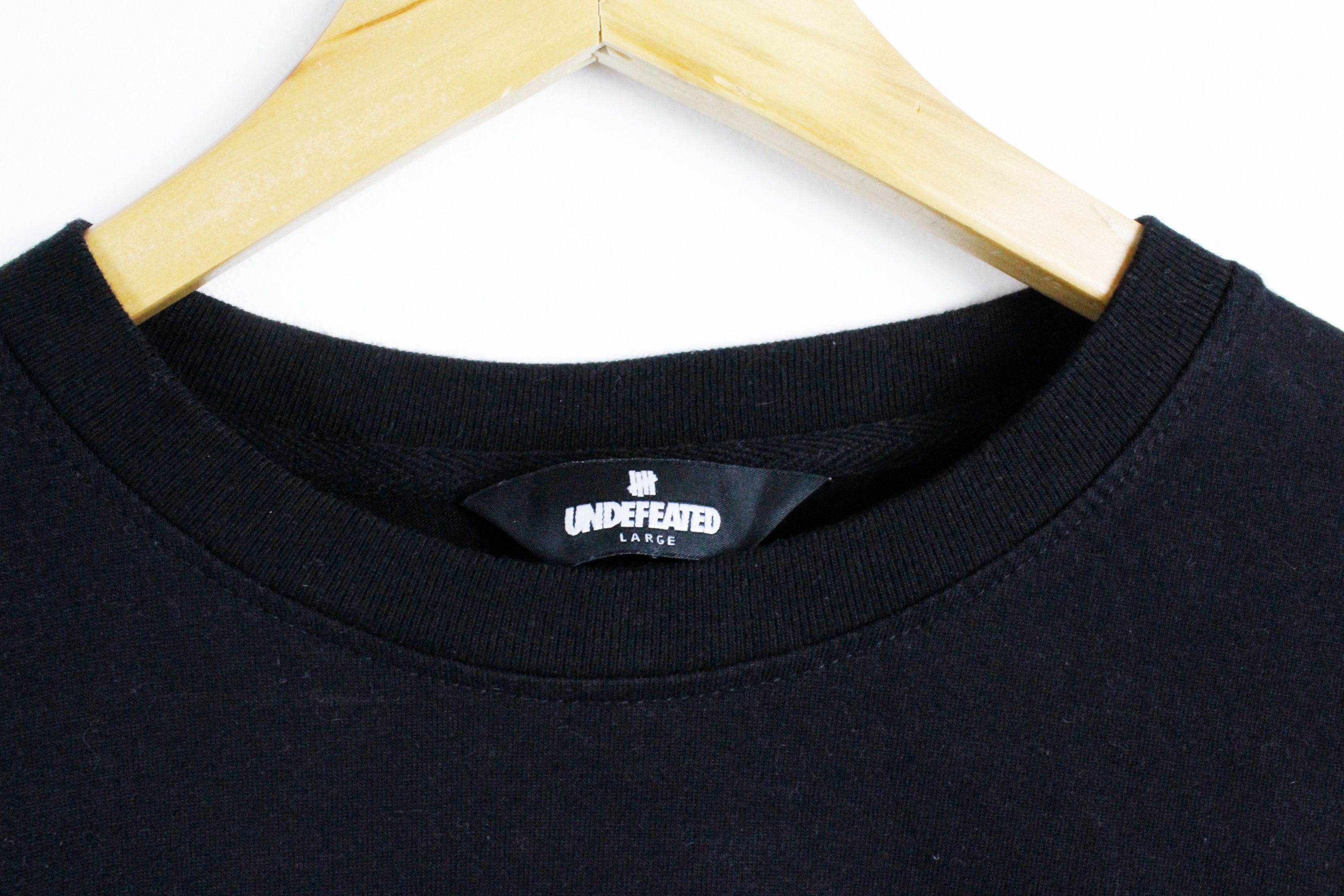 Undefeated Undefeated Logo Baseball Jersey Style Long Sleeve T-shirt Size US L / EU 52-54 / 3 - 4 Thumbnail