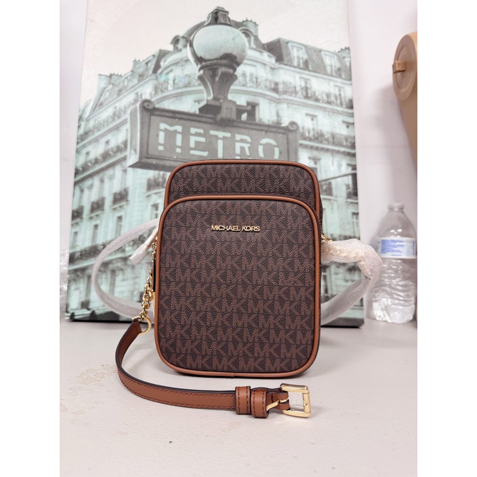 Michael Kors Michael Kors 35F1GTVC2B Jet Set Travel Medium Logo Crossbody Size ONE SIZE - 1 Thumbnail