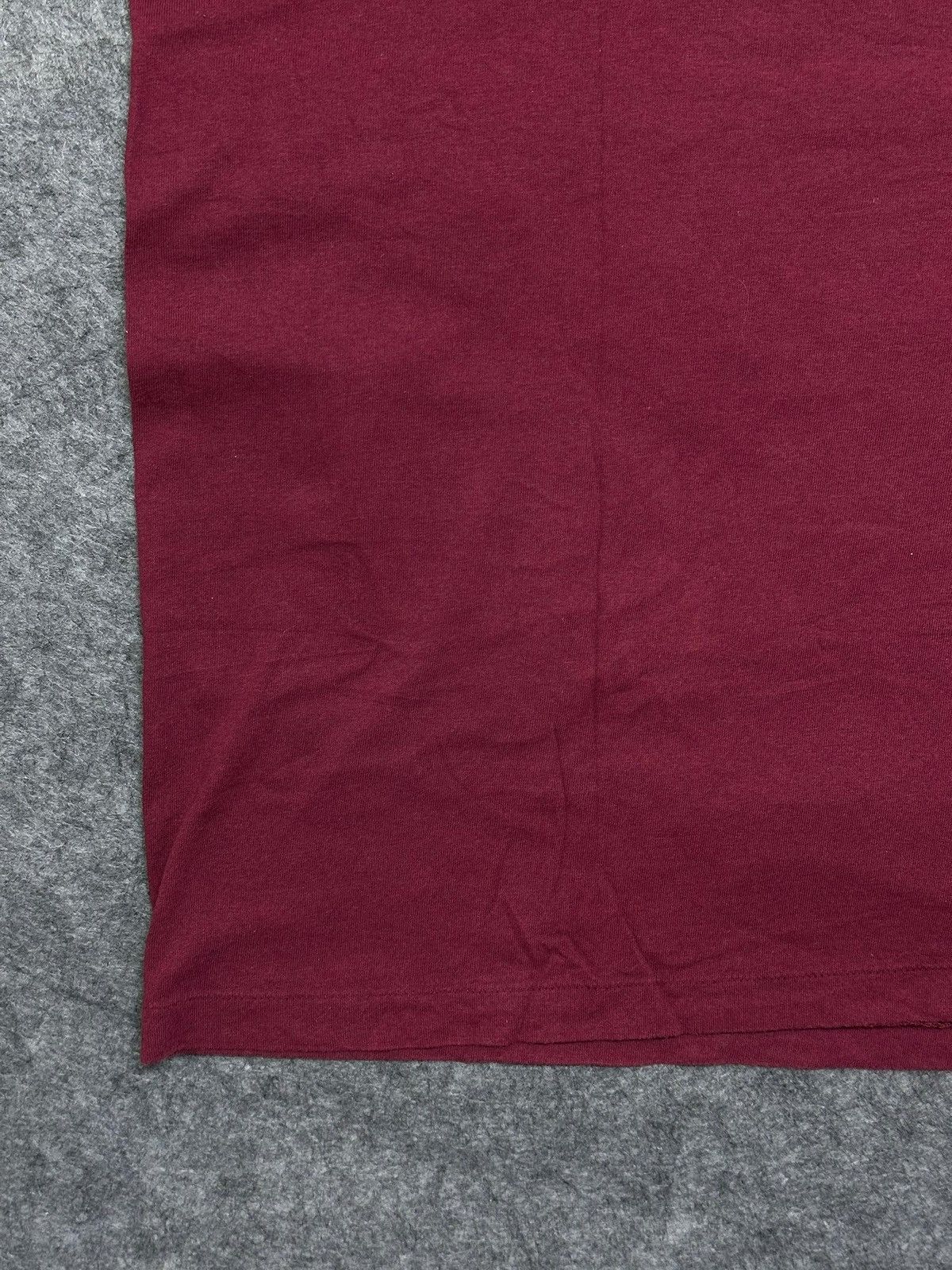 Stussy vintage 90s Stussy Old English t-shirt in burgundy. Size US L / EU 52-54 / 3 - 6 Thumbnail