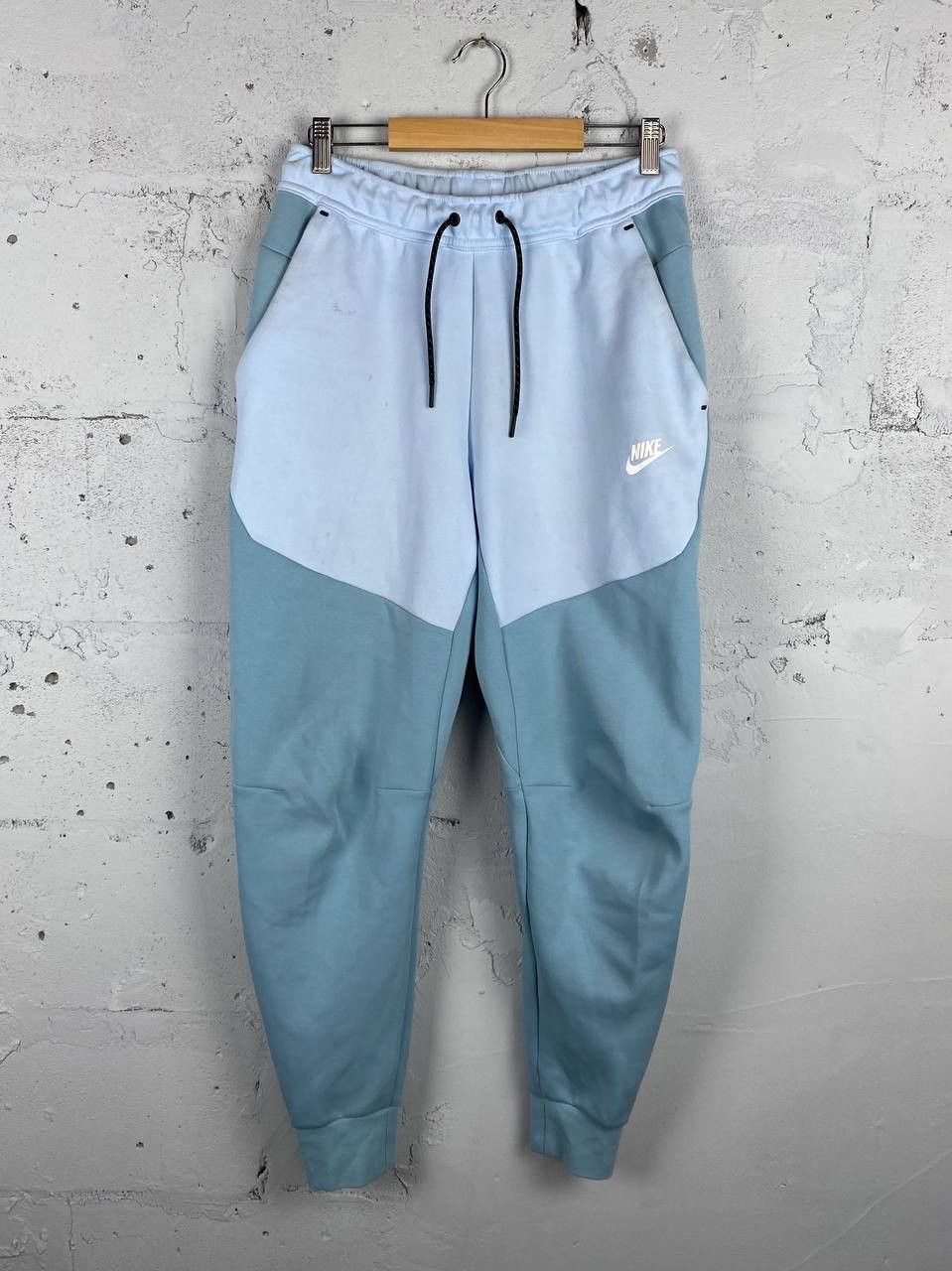 Nike tech fleece joggers baby blue hotsell