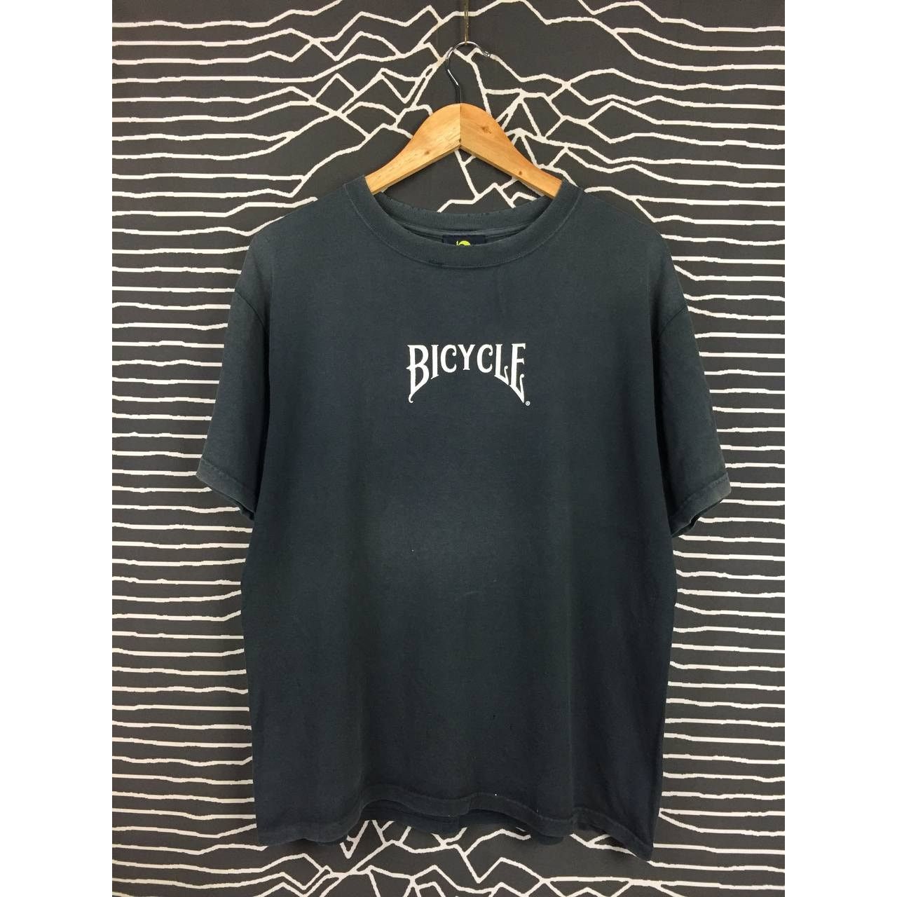 Bicycle Vtg Distressed Bicycle Playing Cards Company Logo Tee Size US M / EU 48-50 / 2 - 8 Thumbnail