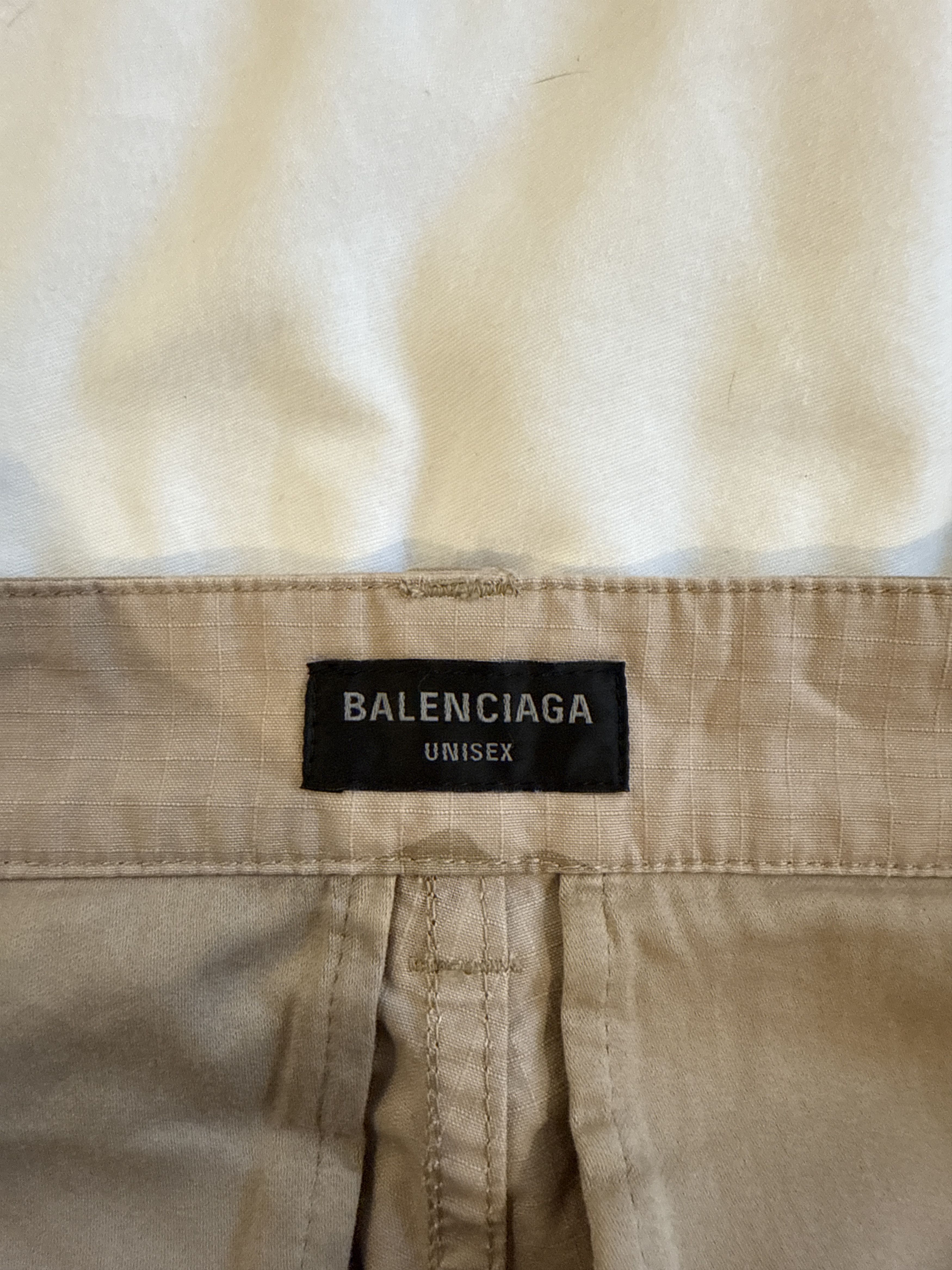 Balenciaga Balenciaga large camo cargo pants Size US 32 / EU 48 - 11 Thumbnail