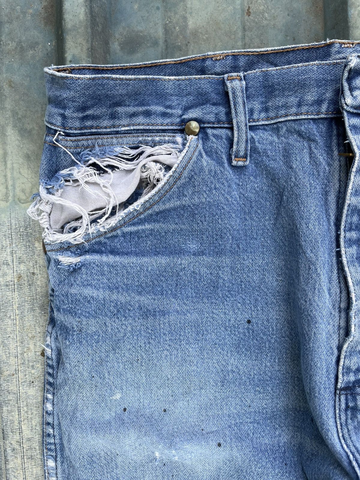 Japanese Brand × Vintage Y2K Wragler Distressed Denim – Rare Size Vintage Size US 32 / EU 48 - 3 Thumbnail