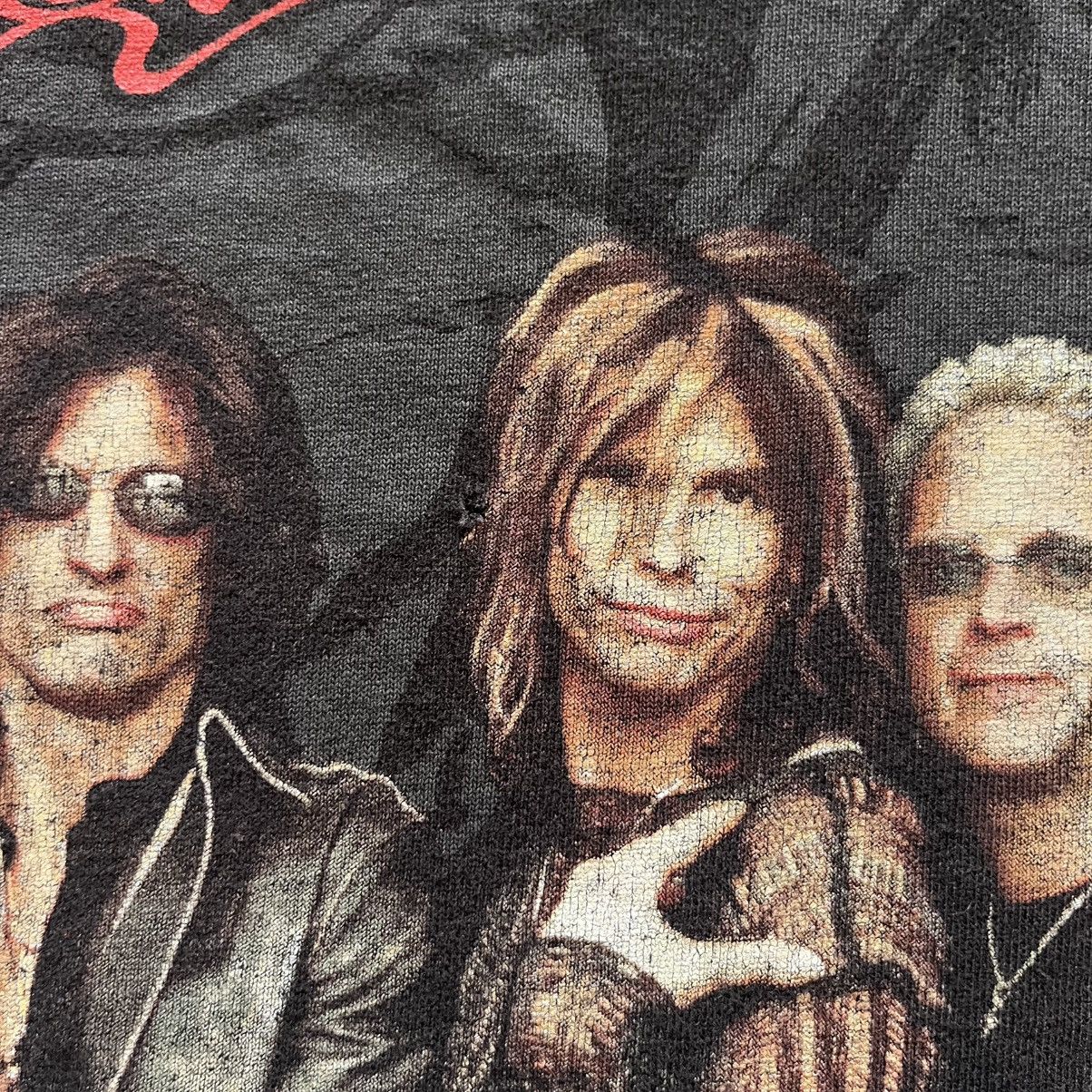 Vintage Vintage 2001 Aerosmith Distressed Sorayama Art T shirt Faded Size US L / EU 52-54 / 3 - 7 Thumbnail