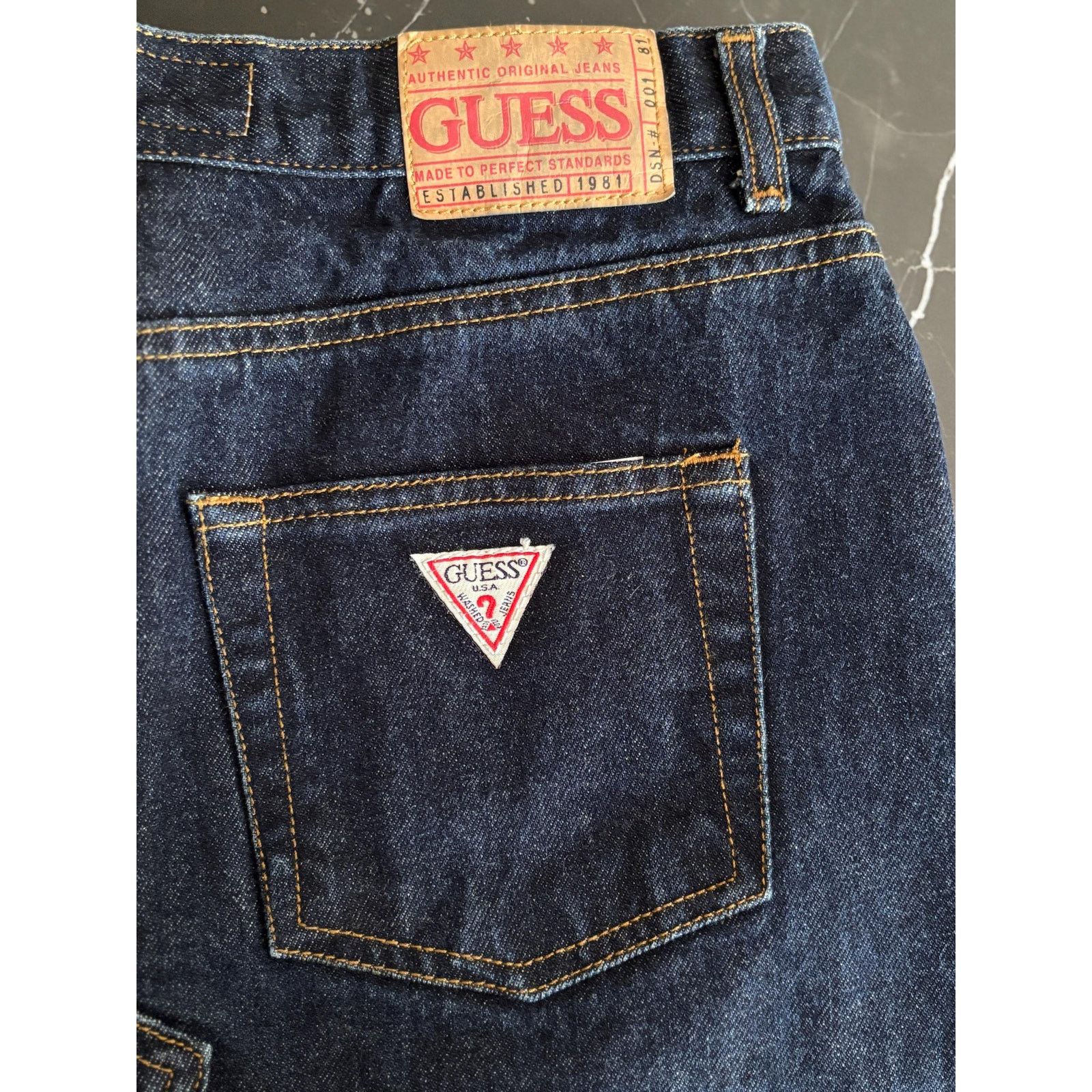 Guess Vintage Guess Denim Skirt High Waist Pencil Fit 90s Y2K Size 27" / US 4 / IT 40 - 5 Thumbnail