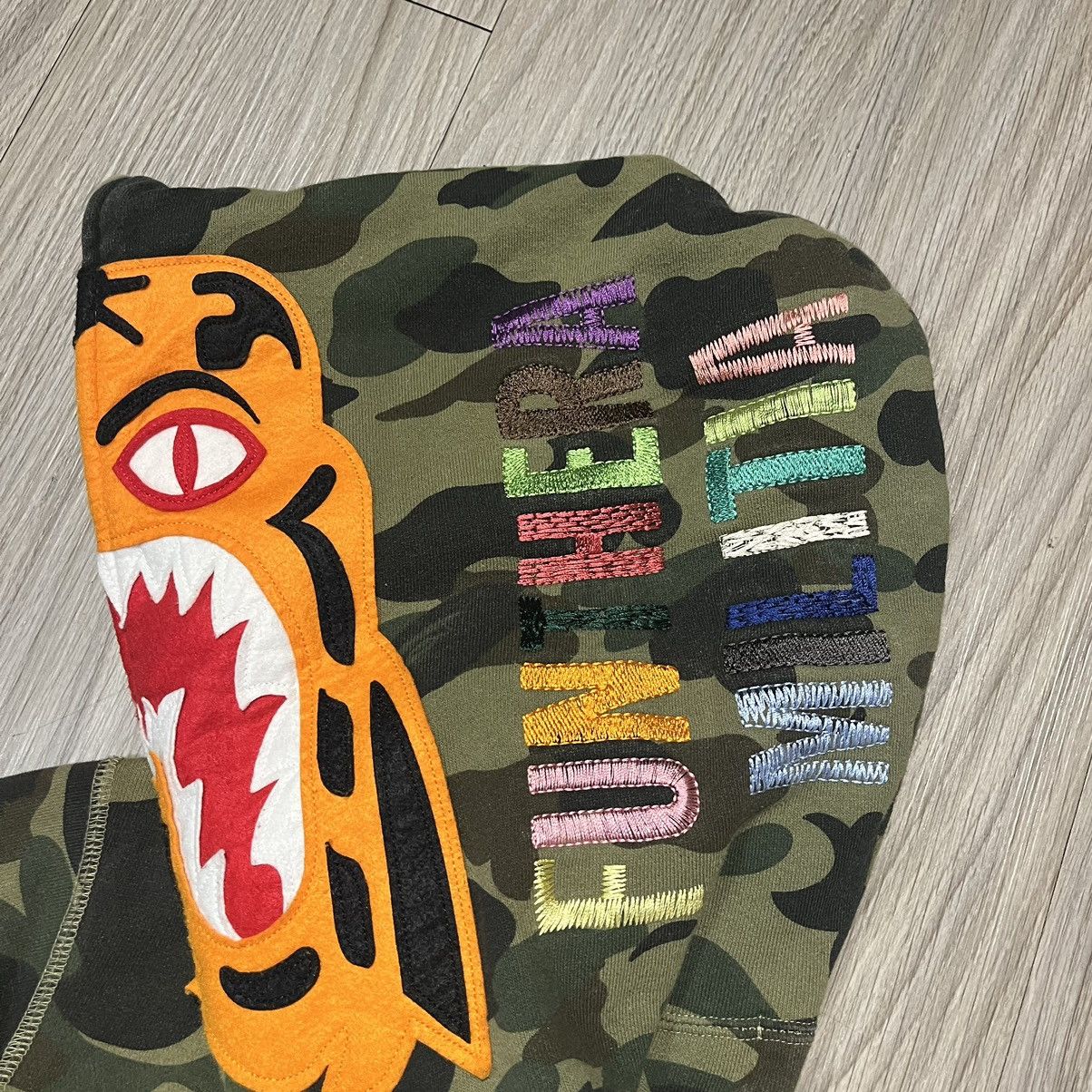 Bape Rare Bape Full Zip Green Shark Hoodie Size US L / EU 52-54 / 3 - 7 Thumbnail