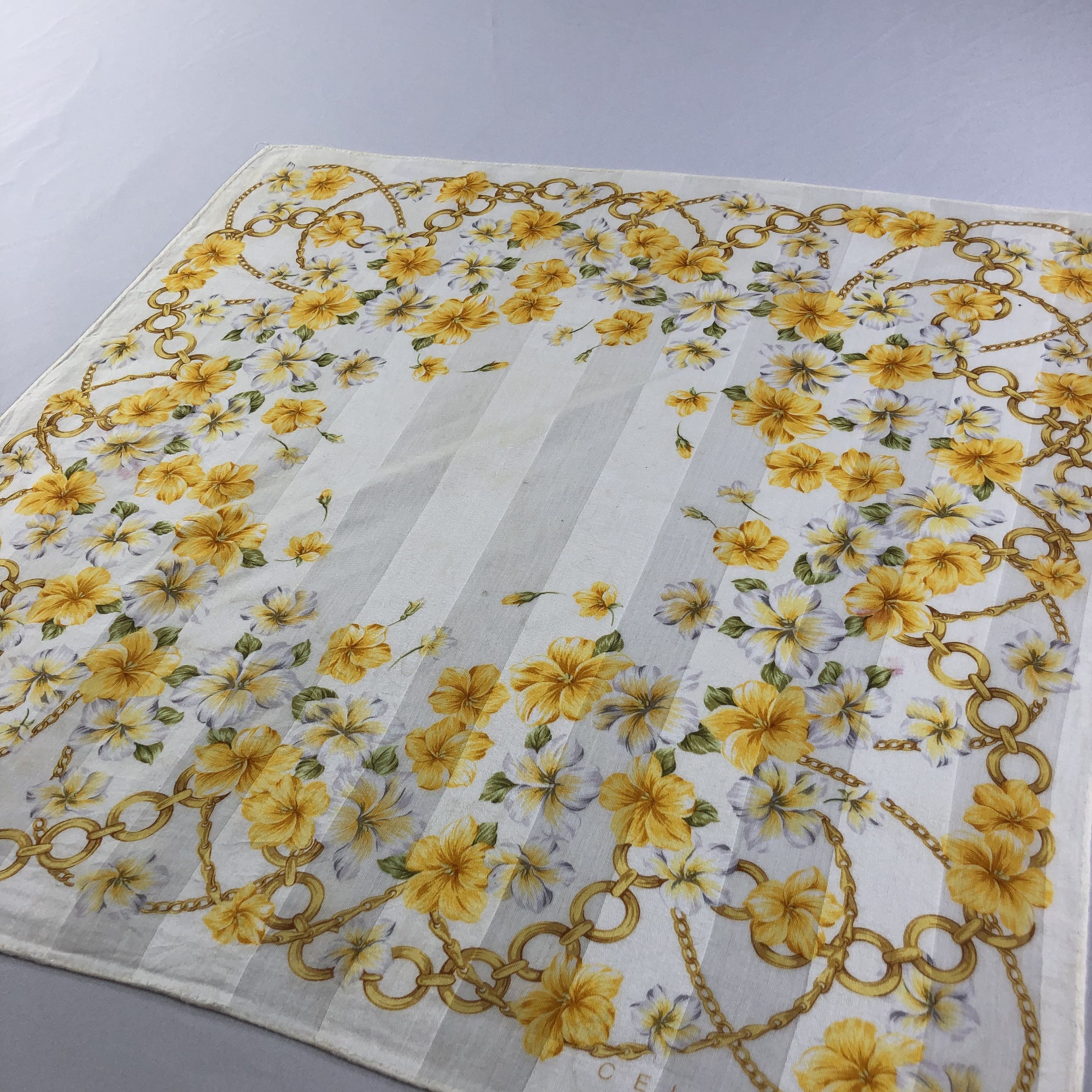 Celine × Vintage Celine Gold Chains Handkerchief Neckerchief Bandana H1981 Size ONE SIZE - 3 Thumbnail