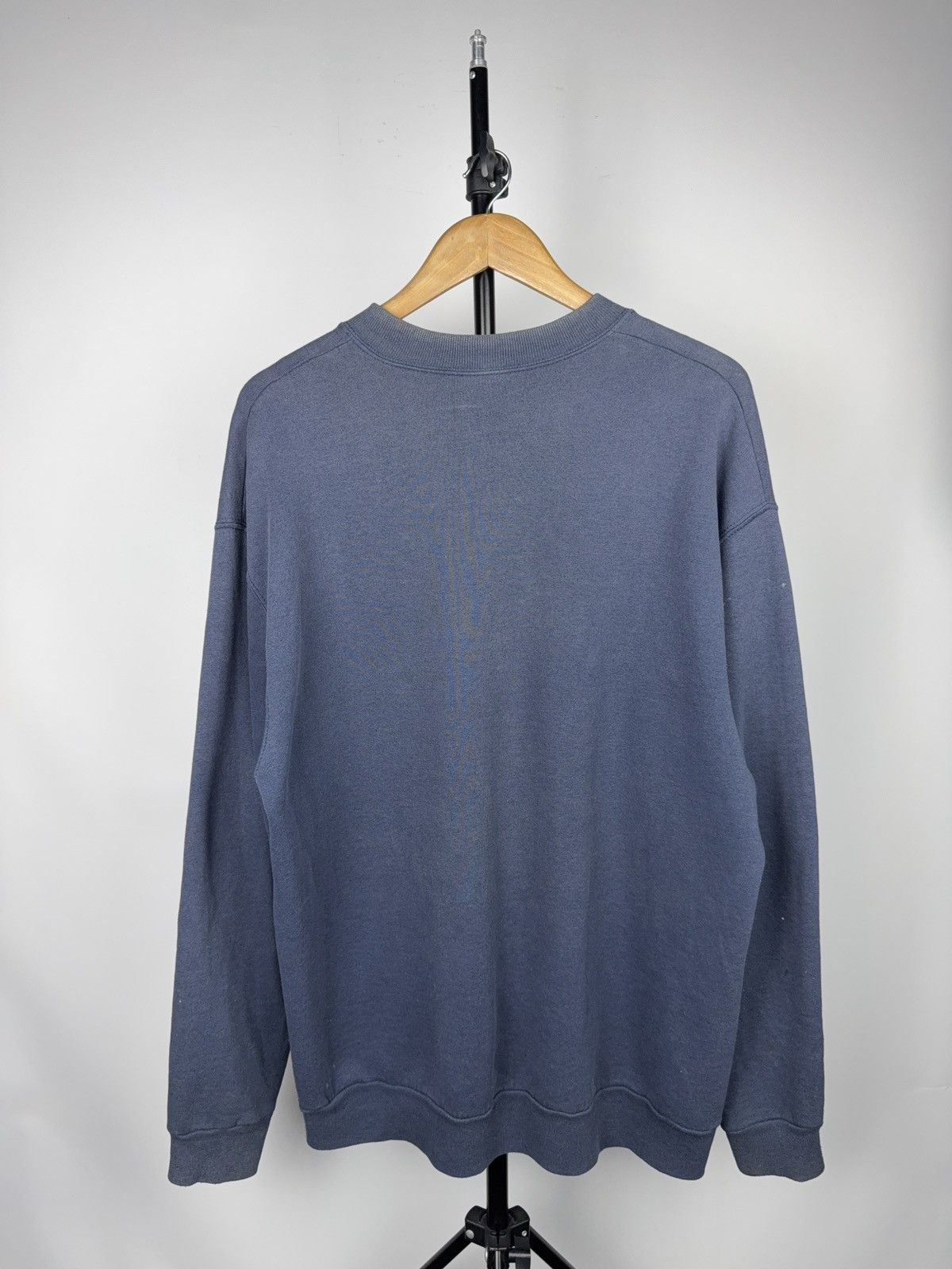 Vintage 90s FC Basel Vintage Crewneck Faded Sweatshirt Embroidered Size US XL / EU 56 / 4 - 12 Thumbnail