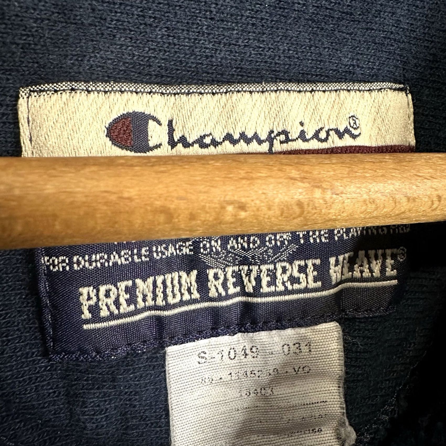 Champion VINTAGE Champion Reverse Weave Embroidered Sweatshirt Sz M Pullover Men Blue 90s Classic Gym Running Embroidered Cotton Blend Size US M / EU 48-50 / 2 - 3 Thumbnail