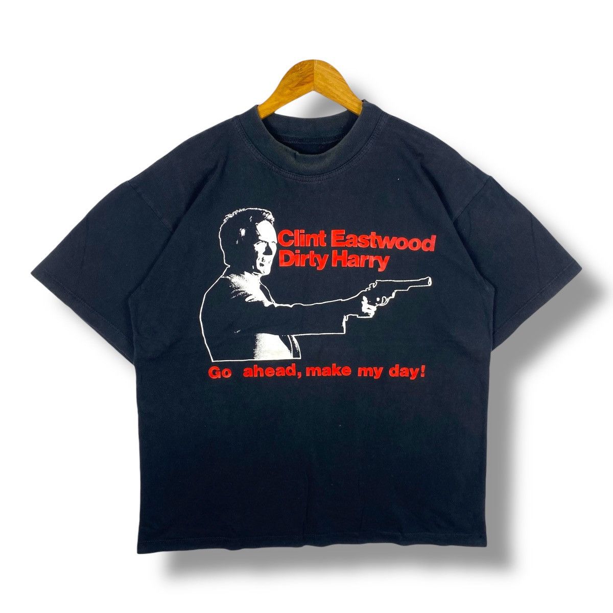 Vintage Vintage 90s DIRTY HARRY Clint Eastwood Graphic Movie Tee Size US XL / EU 56 / 4 - 1 Thumbnail