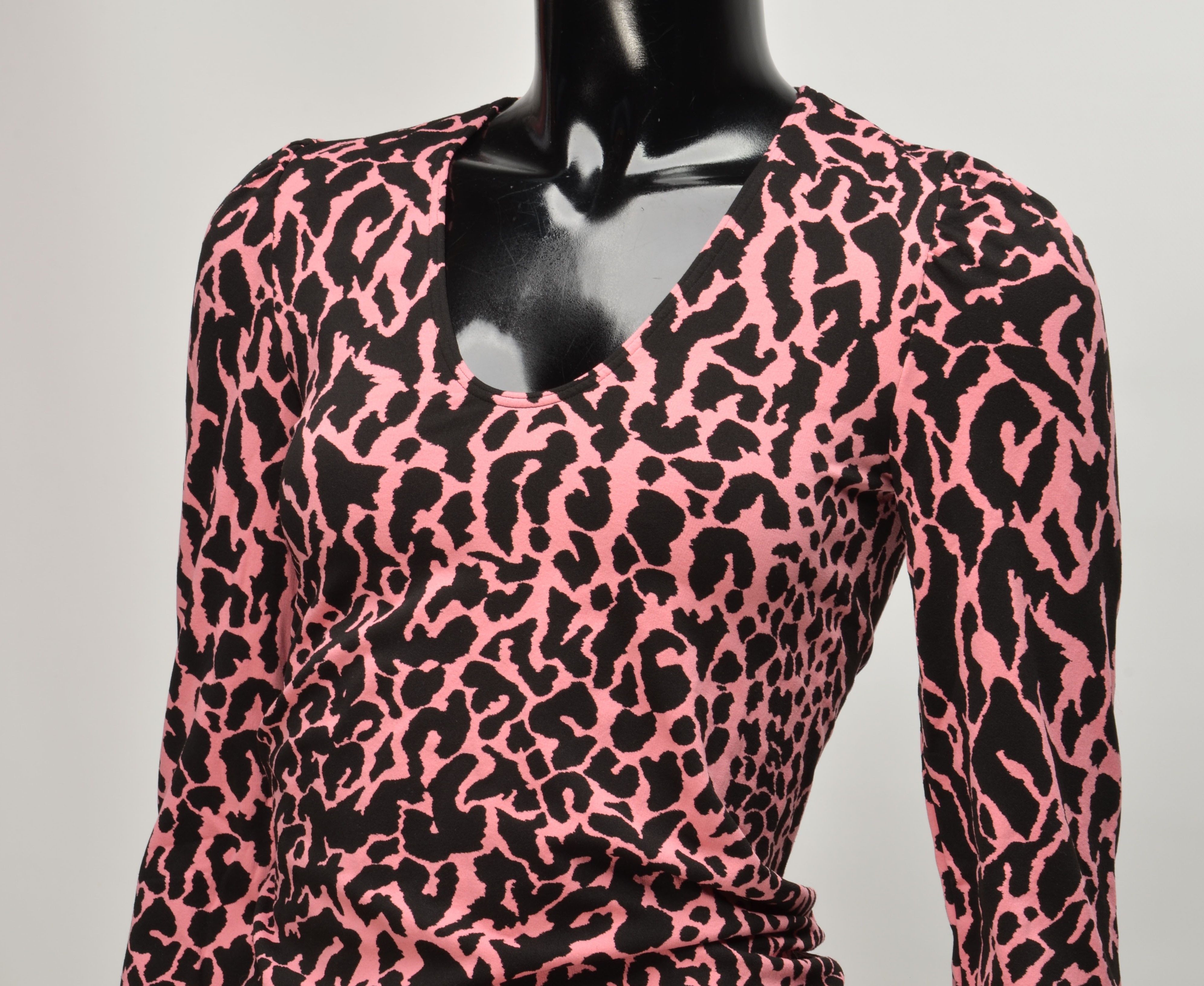 Wolford Wolford Pink Leopard Coquette Long Sleeve V-Neck Top Size S / US 4 / IT 40 - 2 Thumbnail